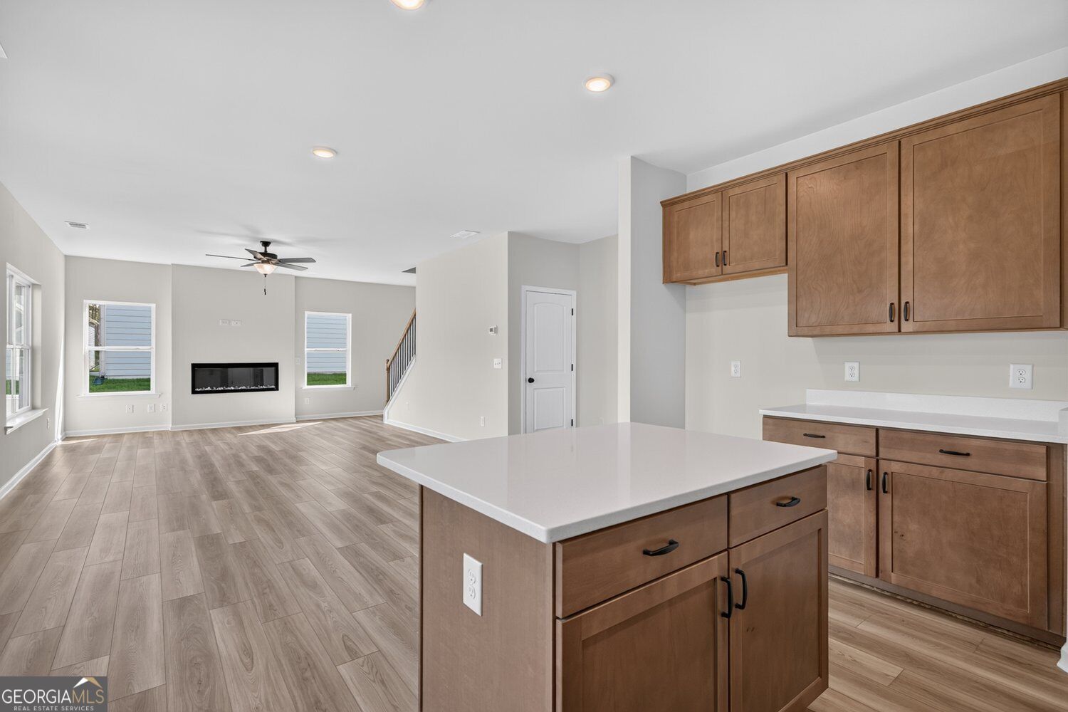 115 Shire Loop Property Photo 19