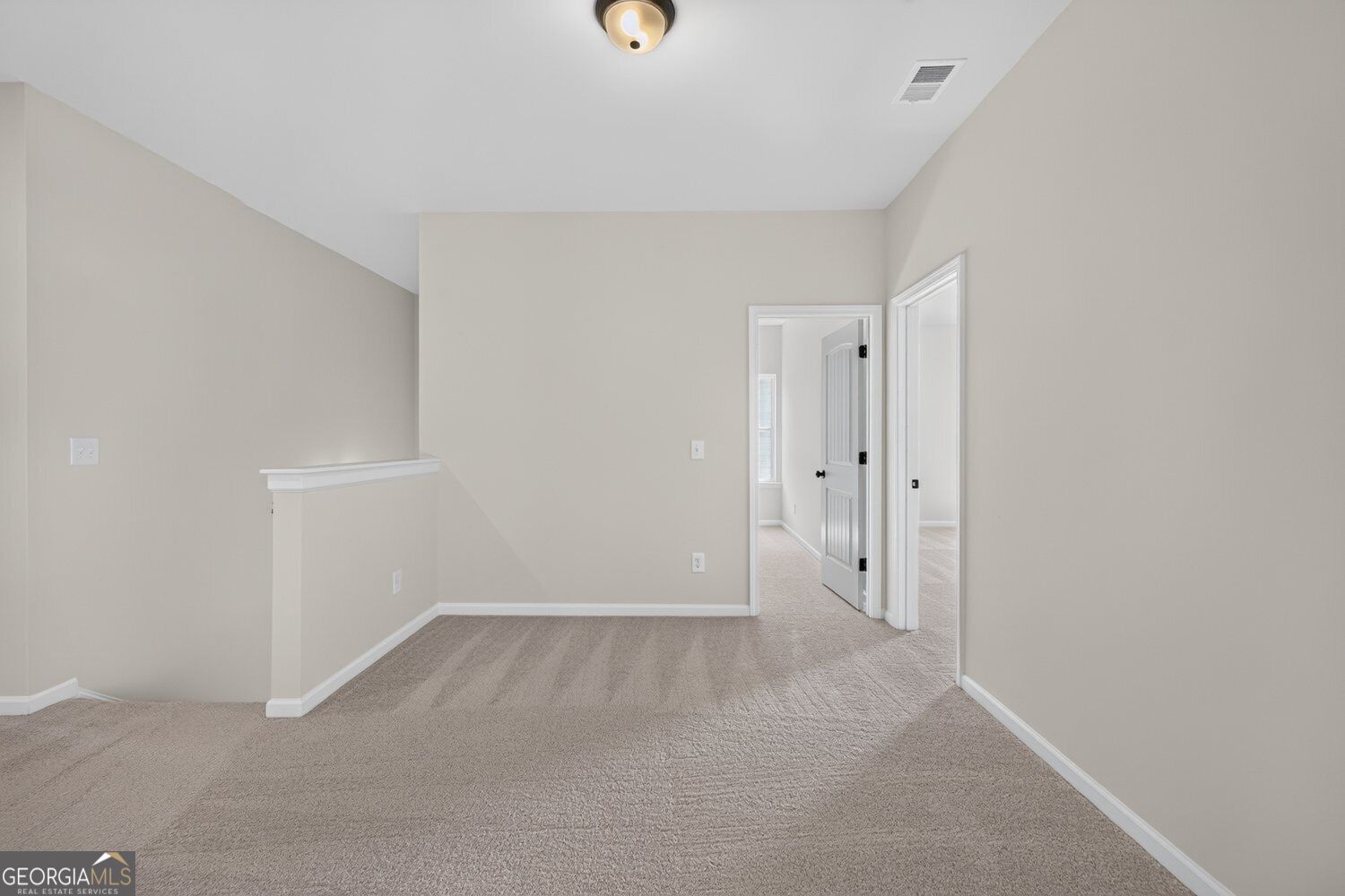 115 Shire Loop Property Photo 23