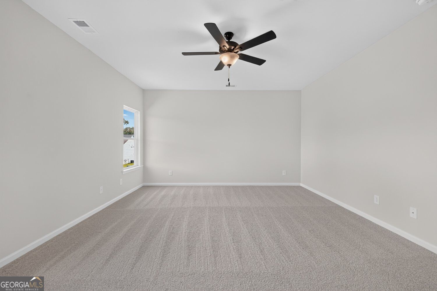 115 Shire Loop Property Photo 26