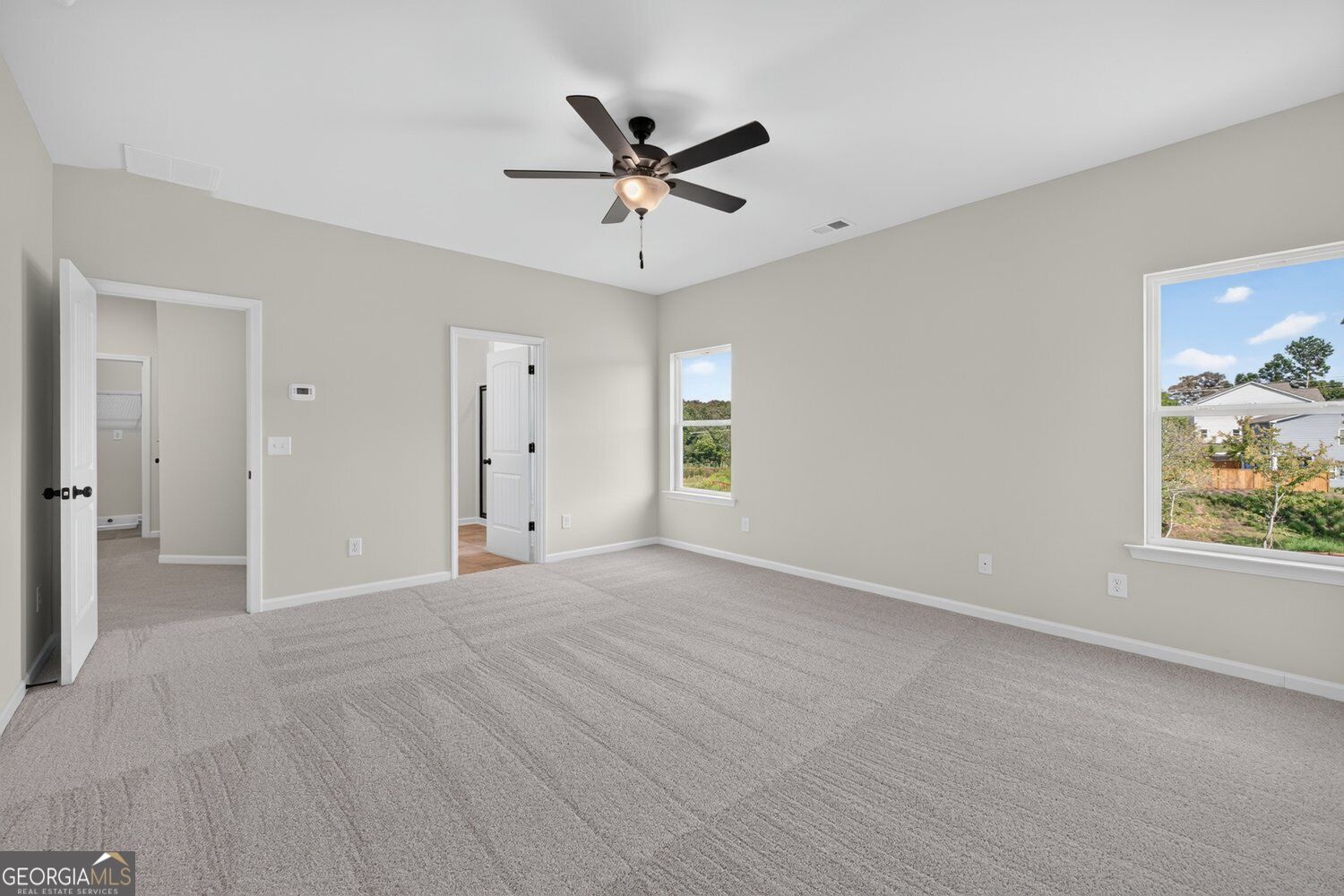 115 Shire Loop Property Photo 28