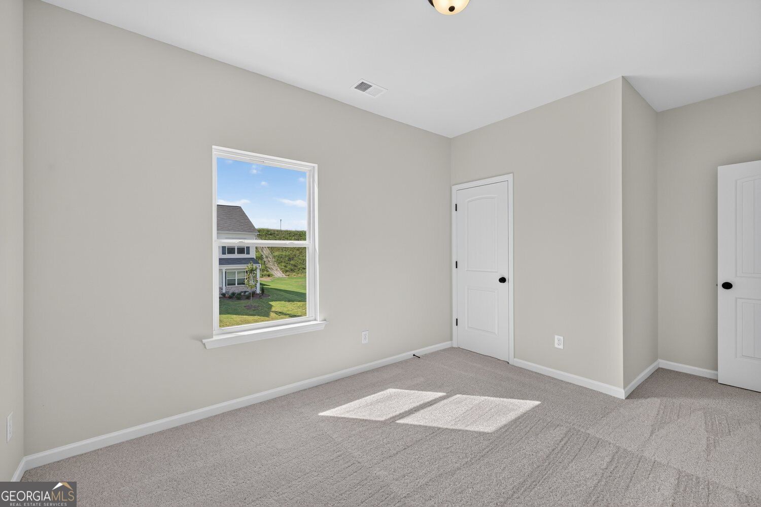 115 Shire Loop Property Photo 41