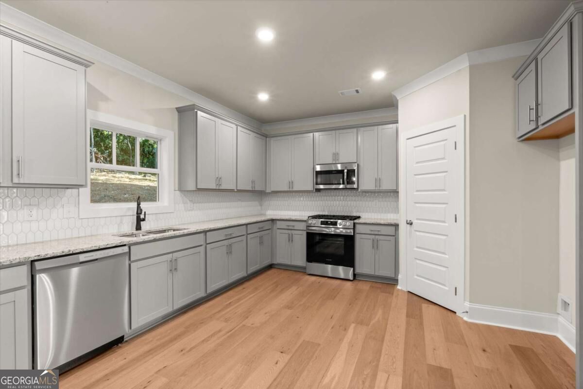 4322 Brookhaven Drive Se Property Photo 8