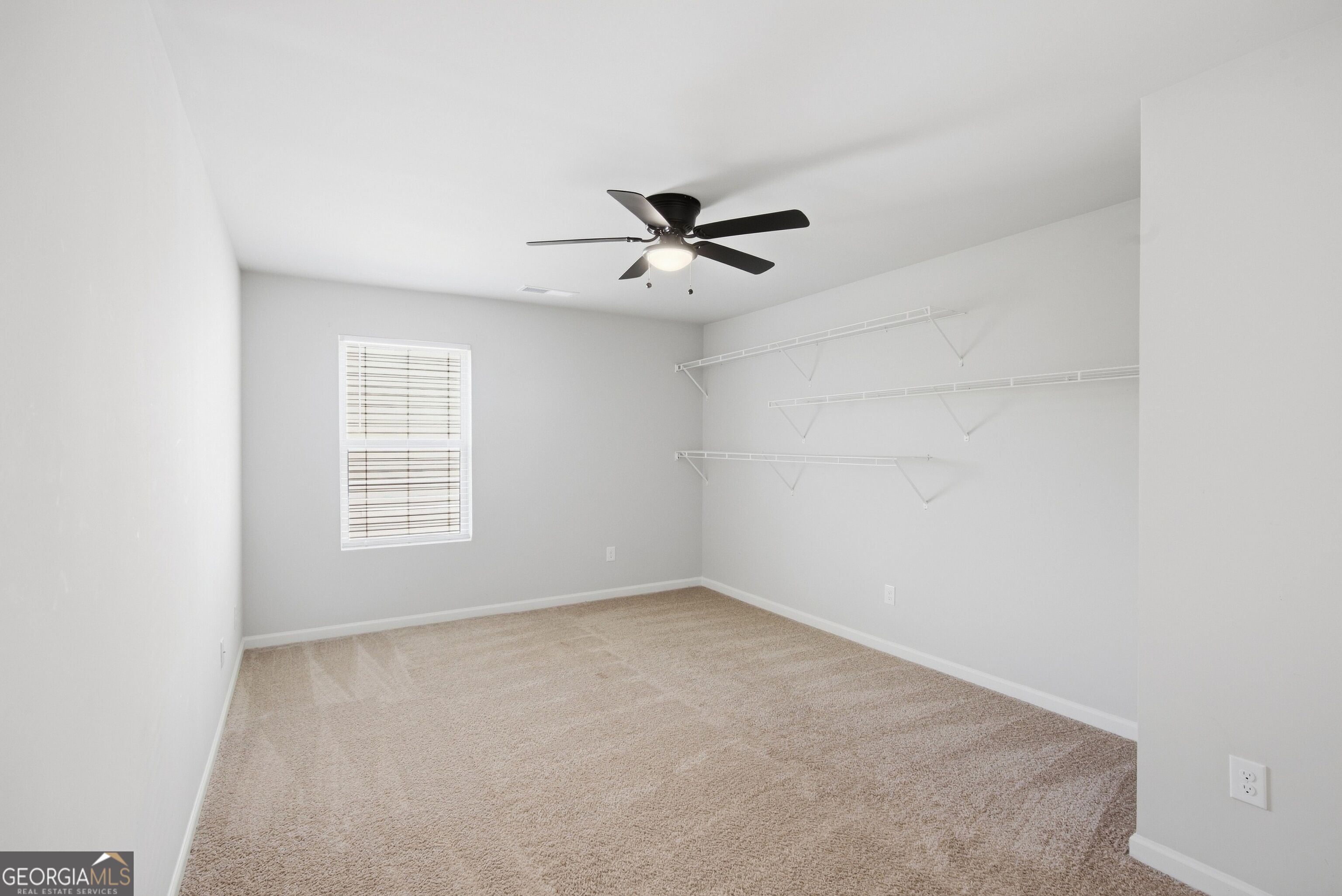 399 Toronto Circle Property Photo 22