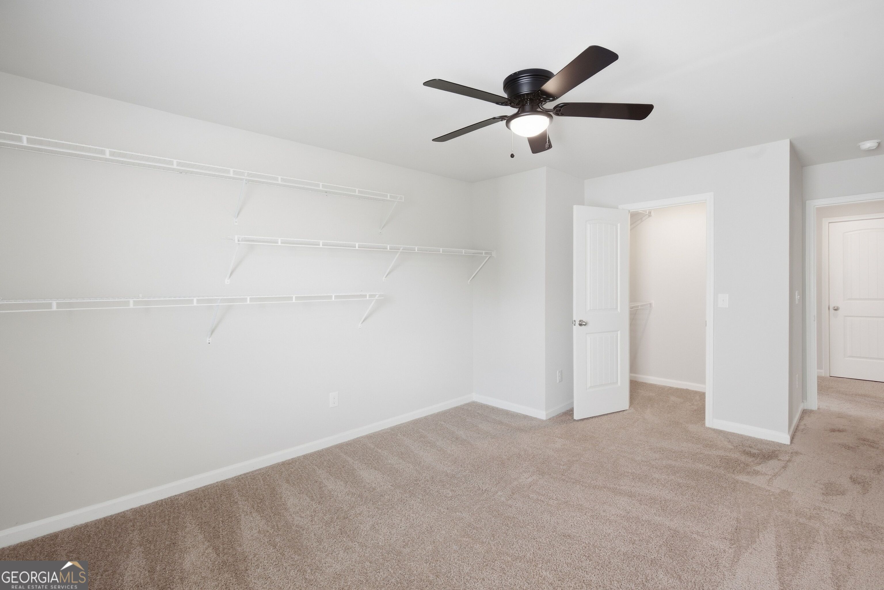 399 Toronto Circle Property Photo 23
