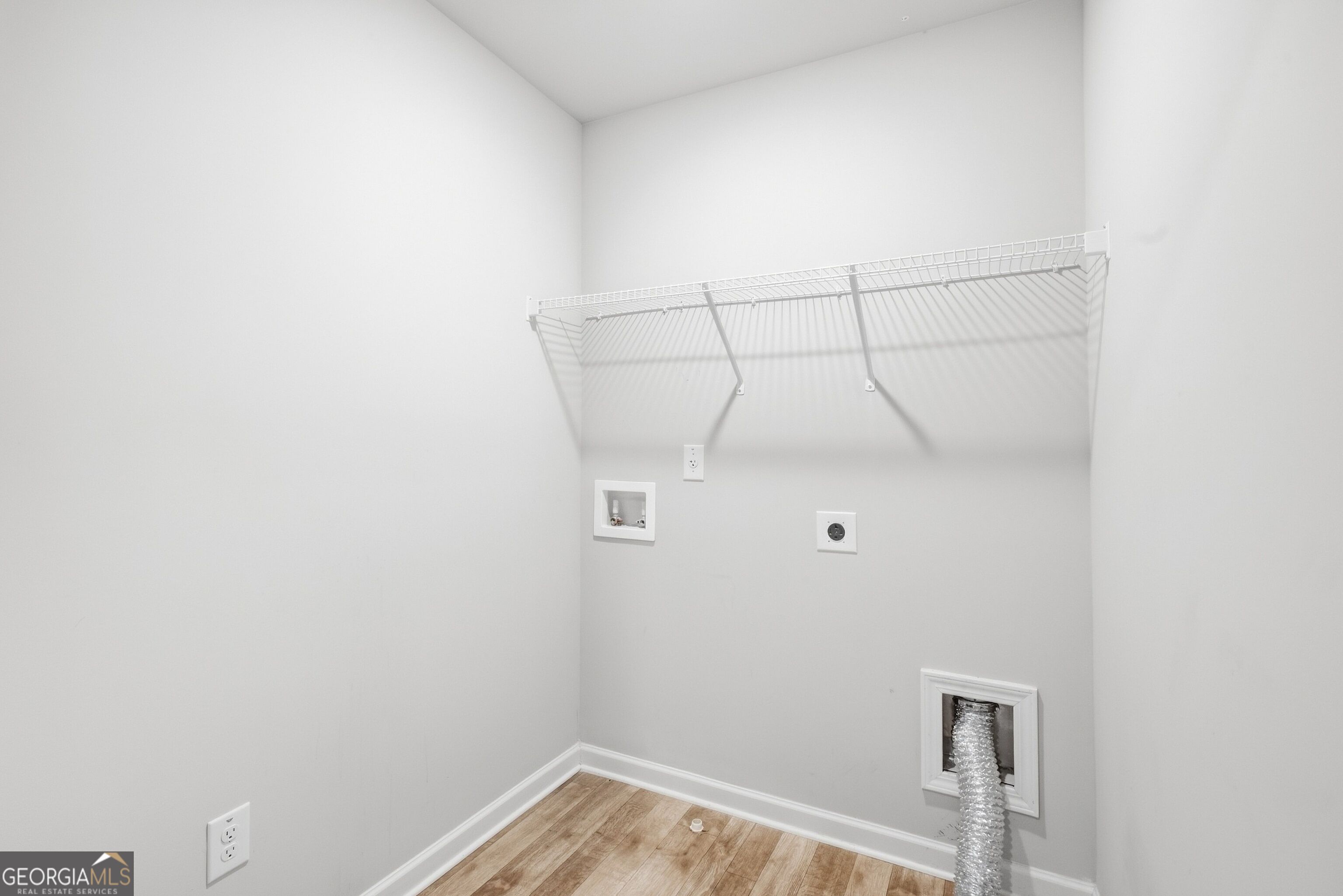 399 Toronto Circle Property Photo 25
