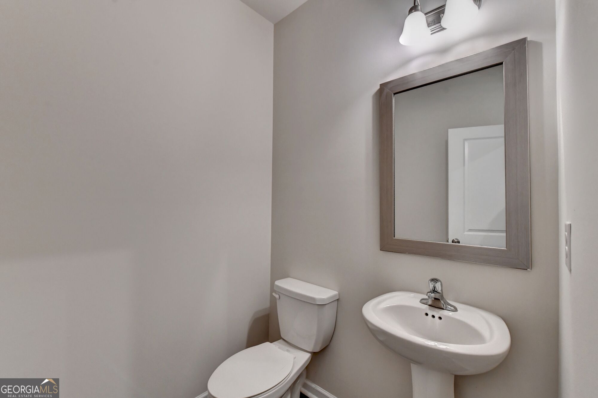 638 Saffron Boulevard Property Photo 9