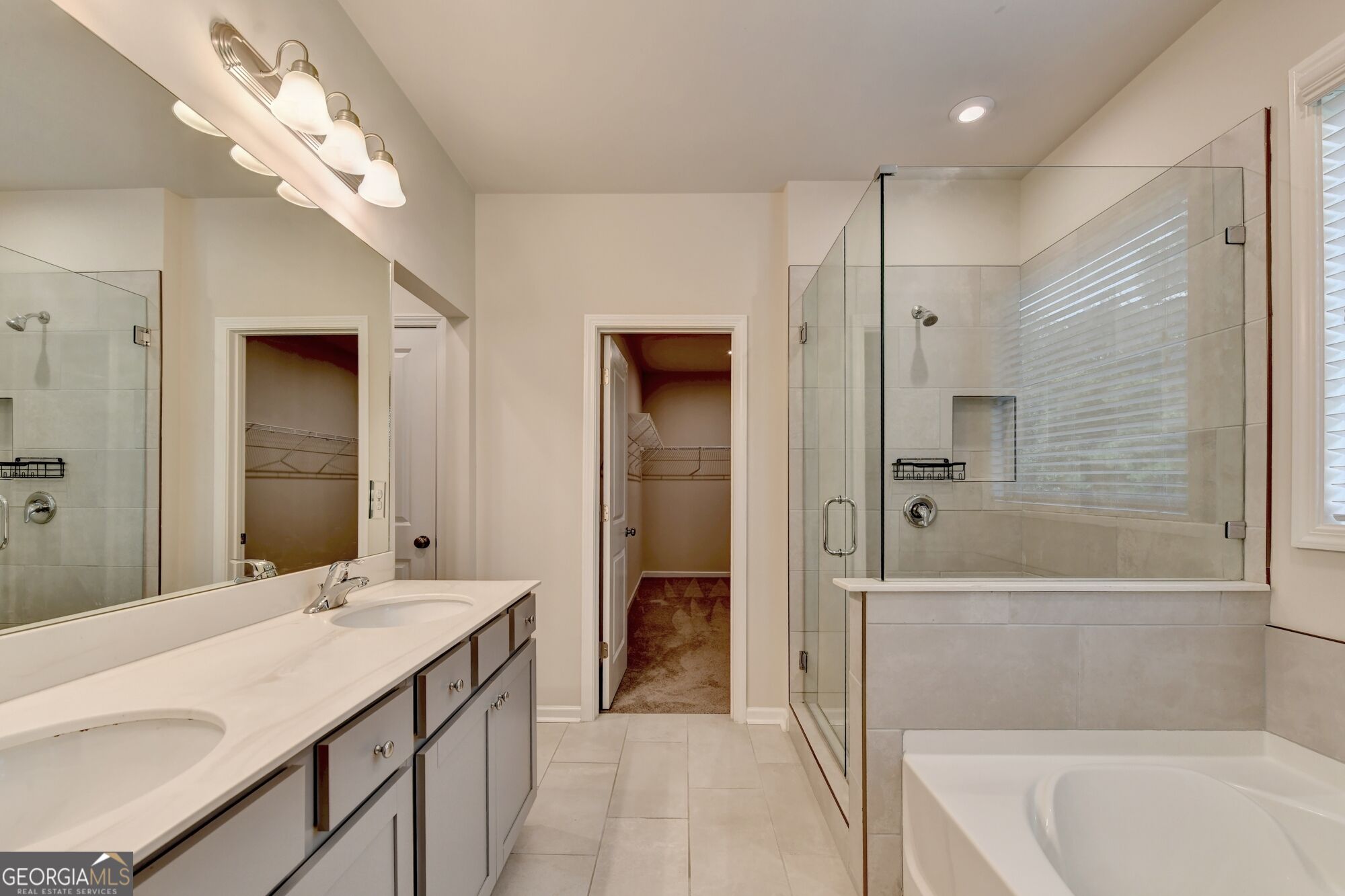 638 Saffron Boulevard Property Photo 29