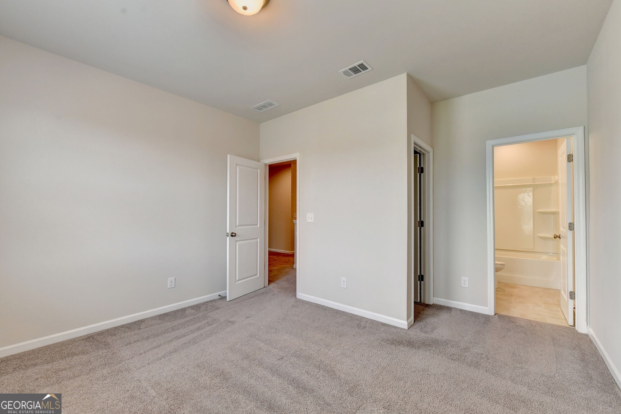 638 Saffron Boulevard Property Photo 33
