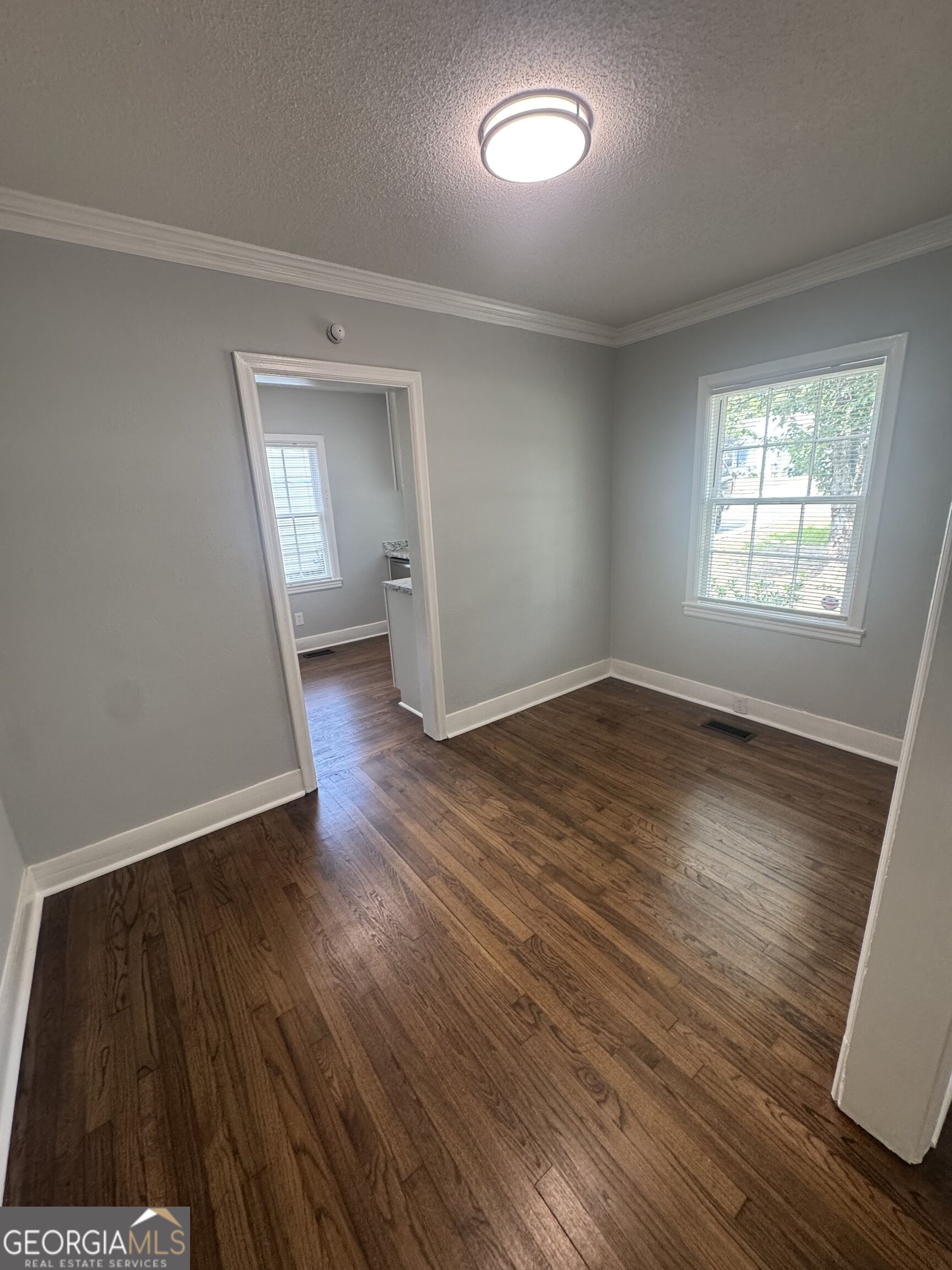 327 Rogers Avenue Property Photo 5