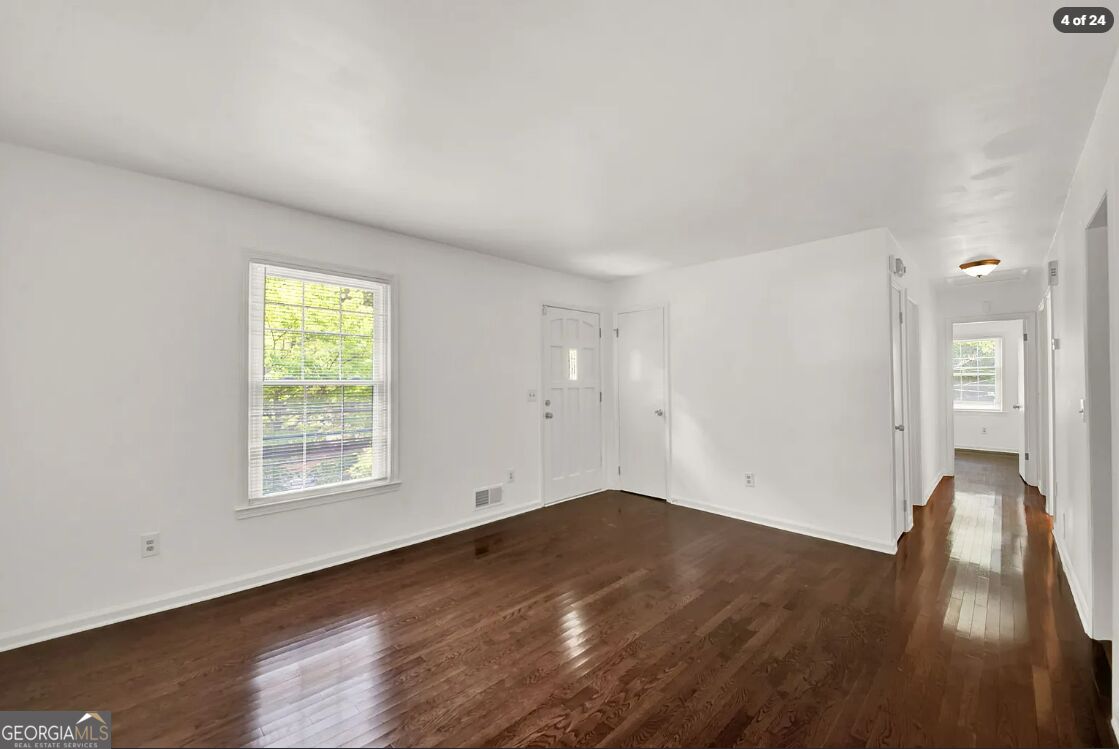 2382 Dayron Circle Property Photo 12