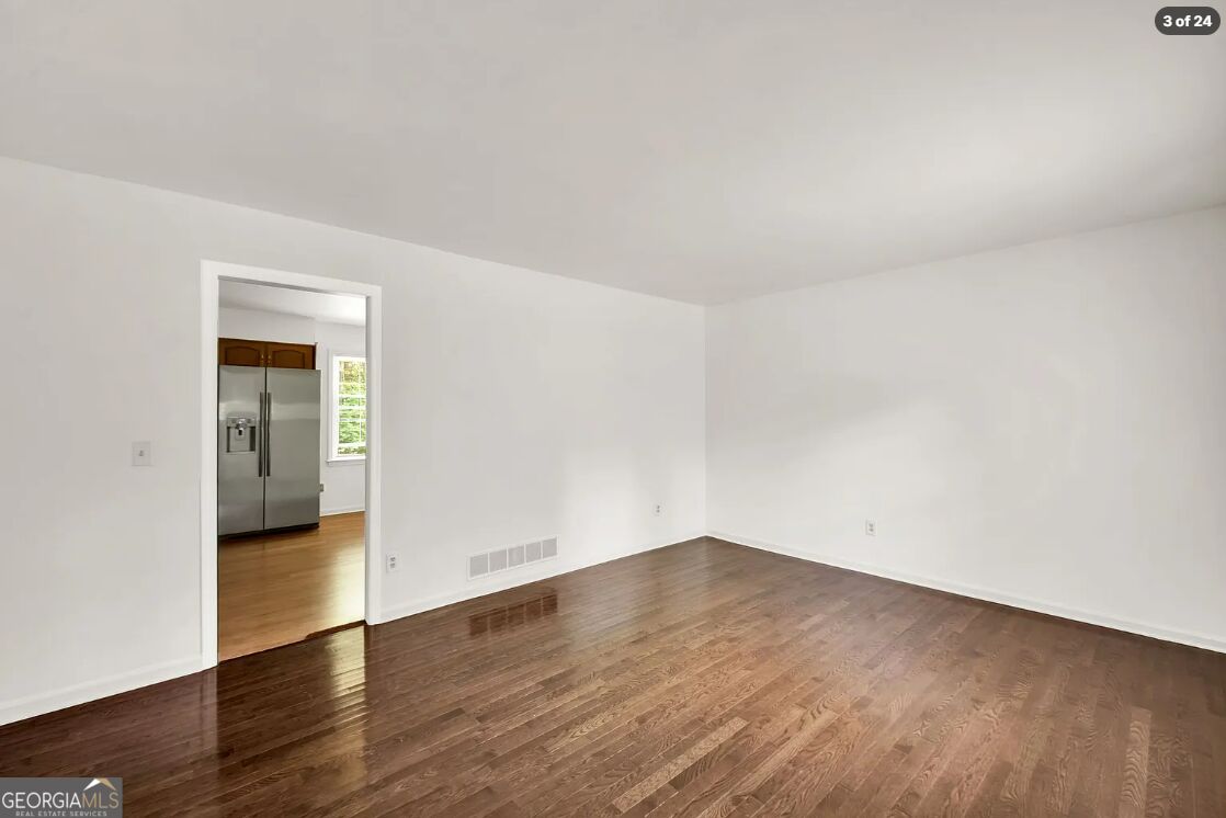 2382 Dayron Circle Property Photo 13