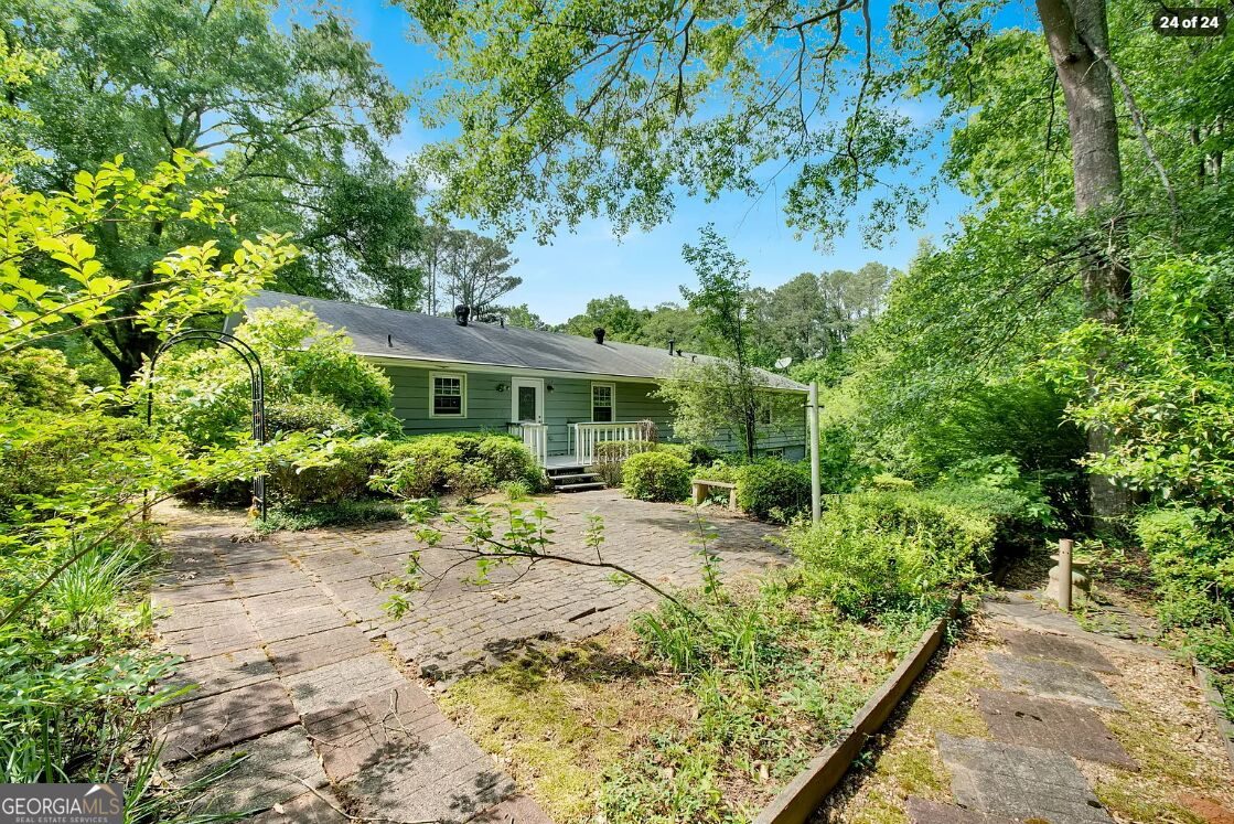 2382 Dayron Circle Property Photo 17