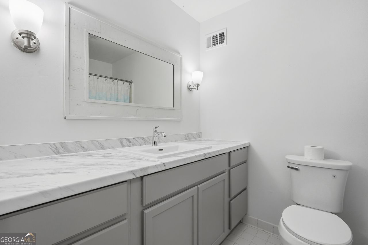 4205 Commodore Drive Property Photo 28