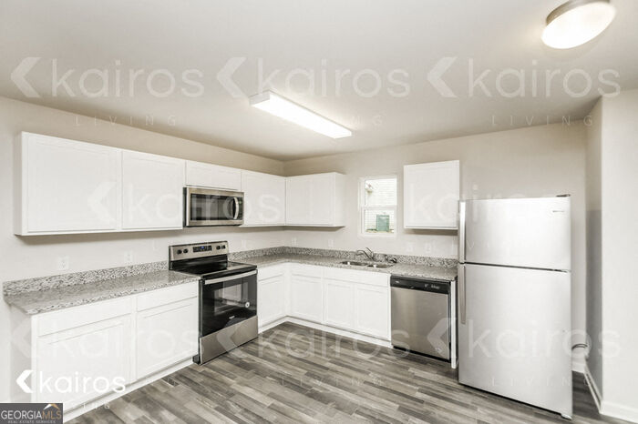 618 Cartecay Drive Property Photo 2