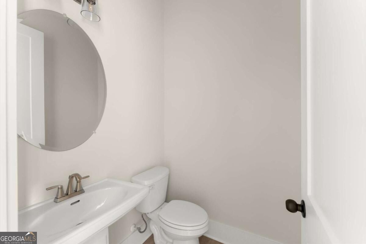 3552 Cedarvale Court Property Photo 22