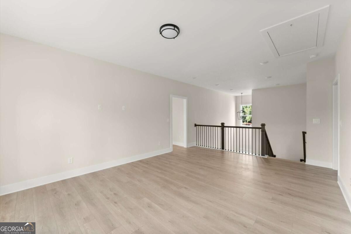 3552 Cedarvale Court Property Photo 35
