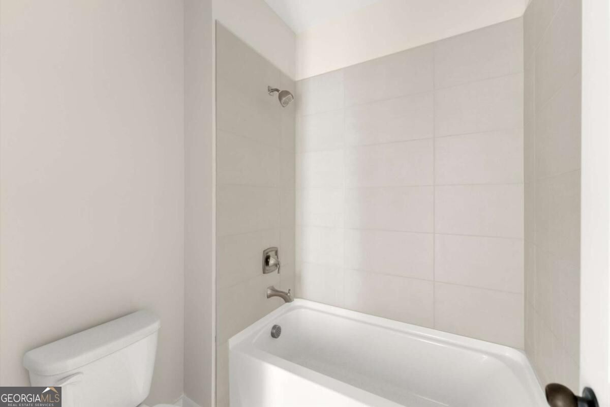 3552 Cedarvale Court Property Photo 41