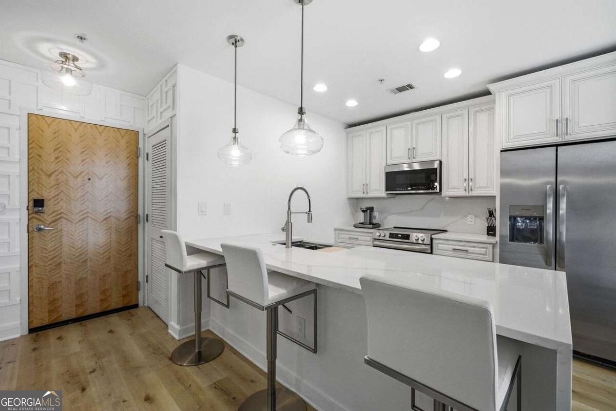 400 W Peachtree Street Nw # 705 Property Photo 1