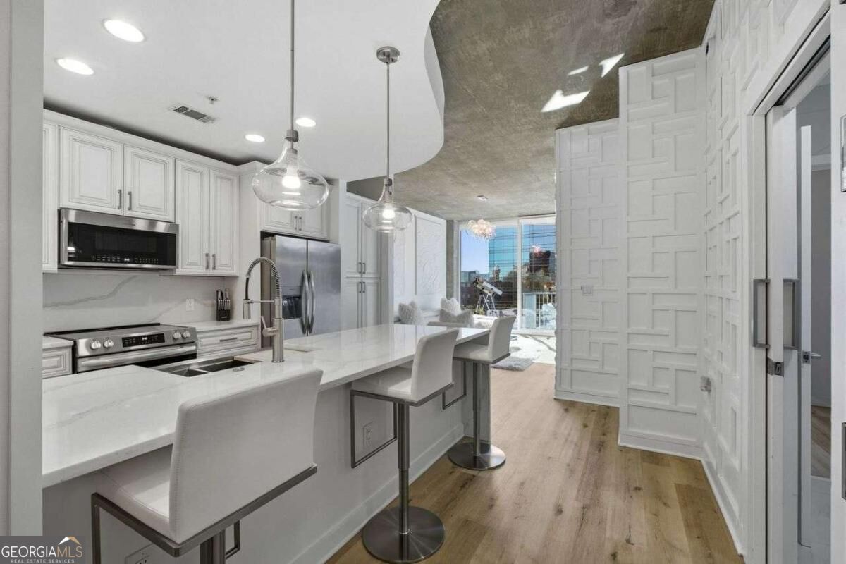 400 W Peachtree Street Nw # 705 Property Photo 3