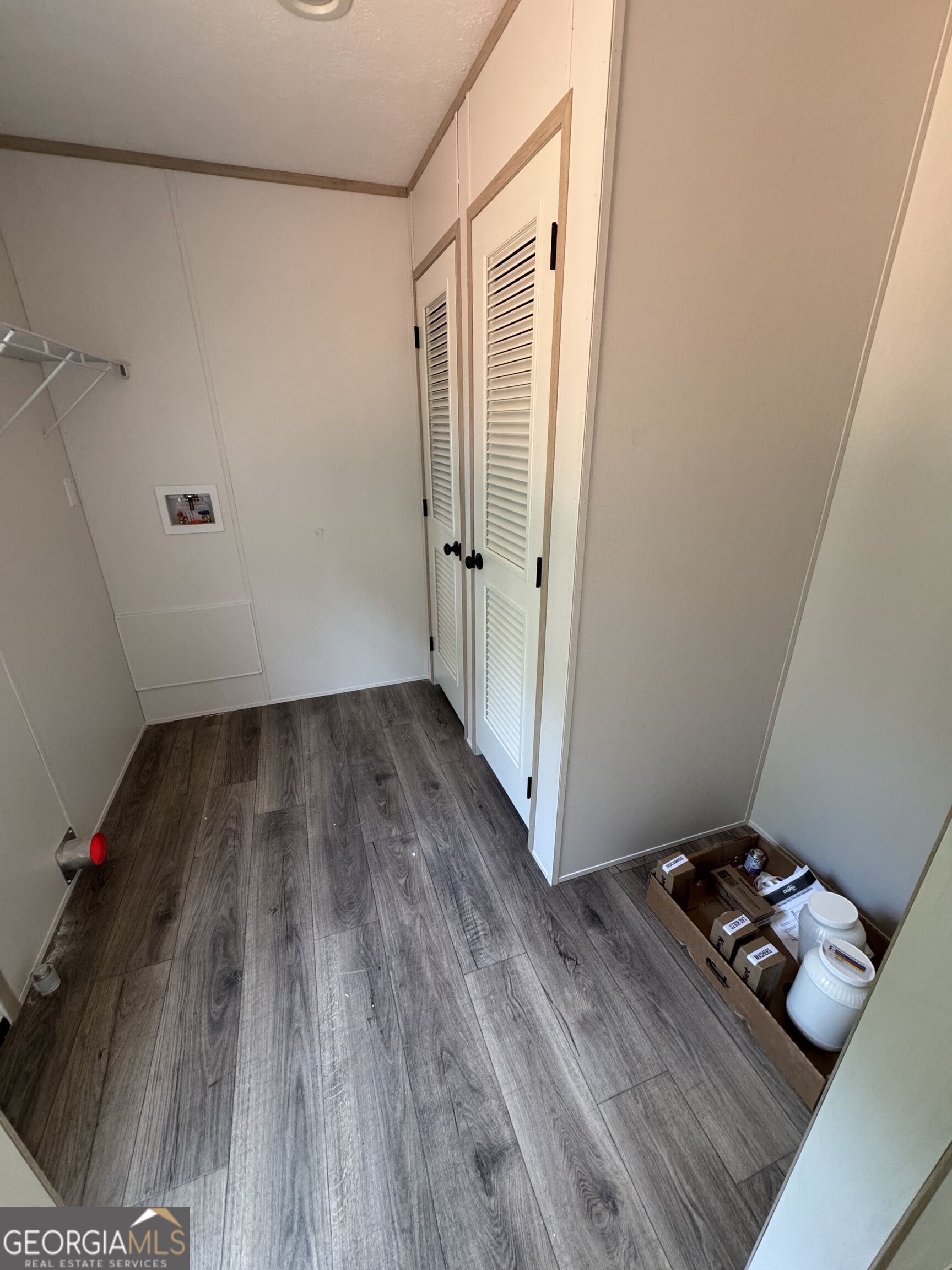 2037 Defoor Road Property Photo 4
