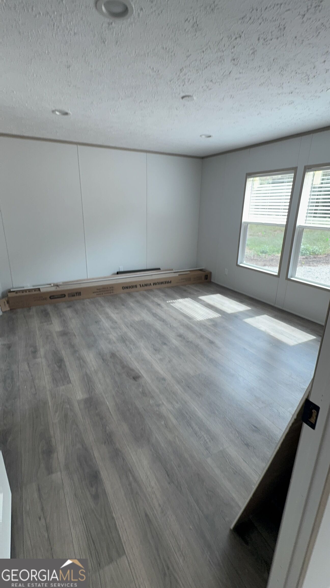 2037 Defoor Road Property Photo 5