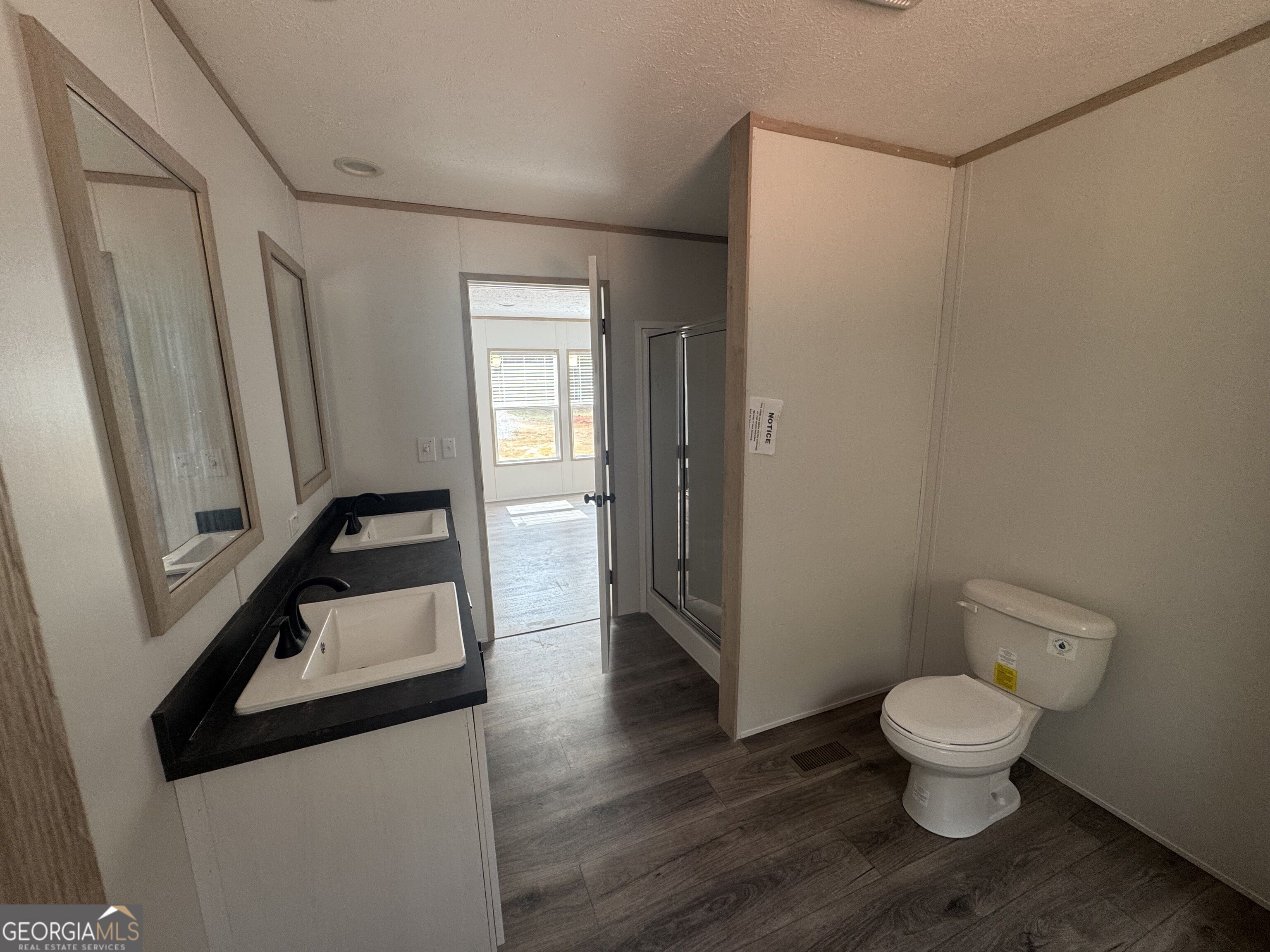 2037 Defoor Road Property Photo 6