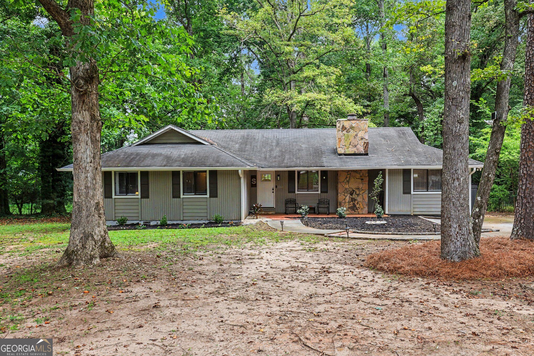 130 Ashley Oaks Drive Property Photo 1