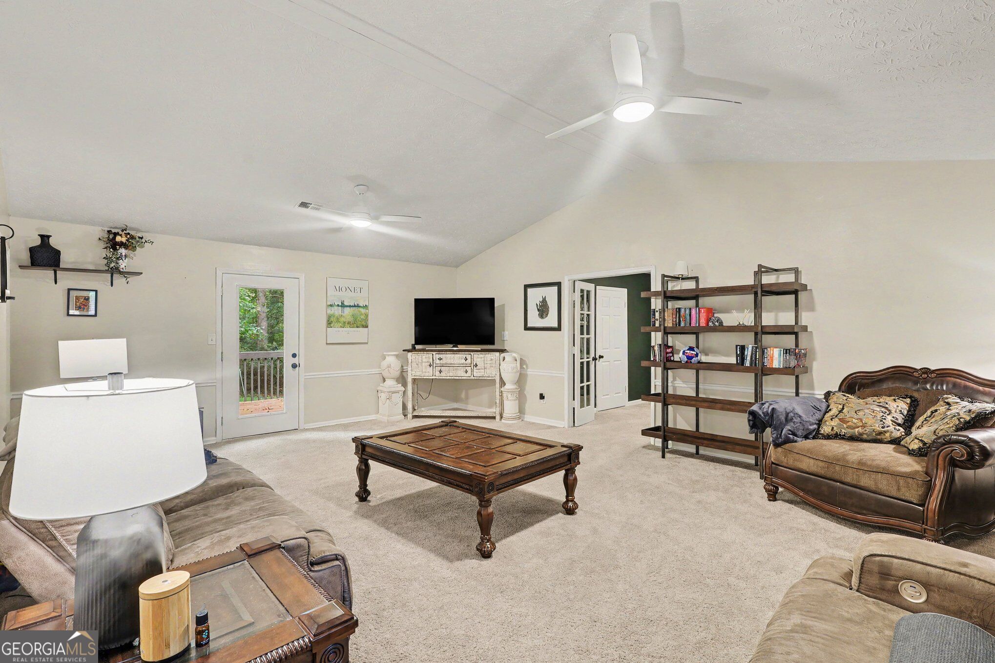 130 Ashley Oaks Drive Property Photo 7
