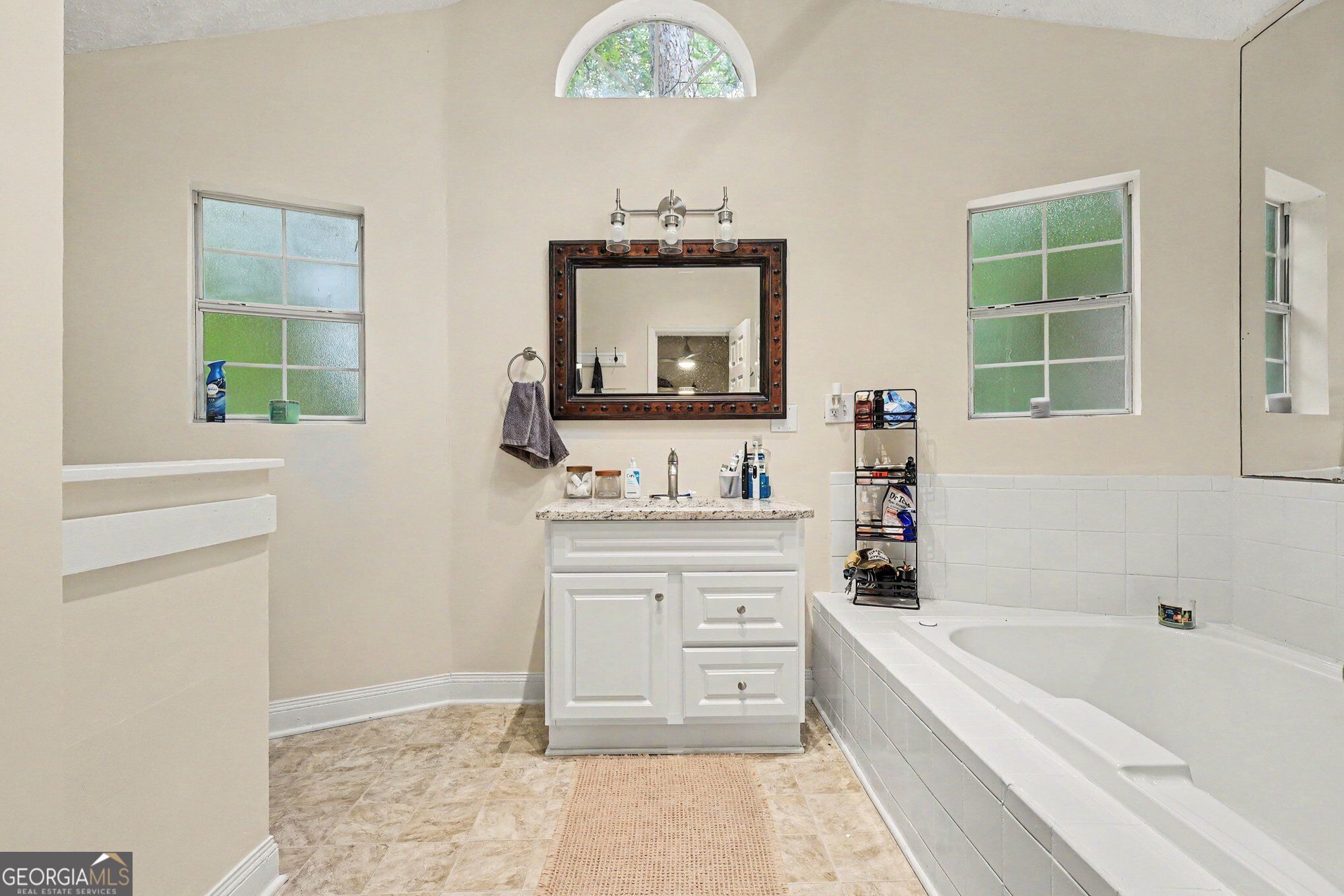 130 Ashley Oaks Drive Property Photo 18