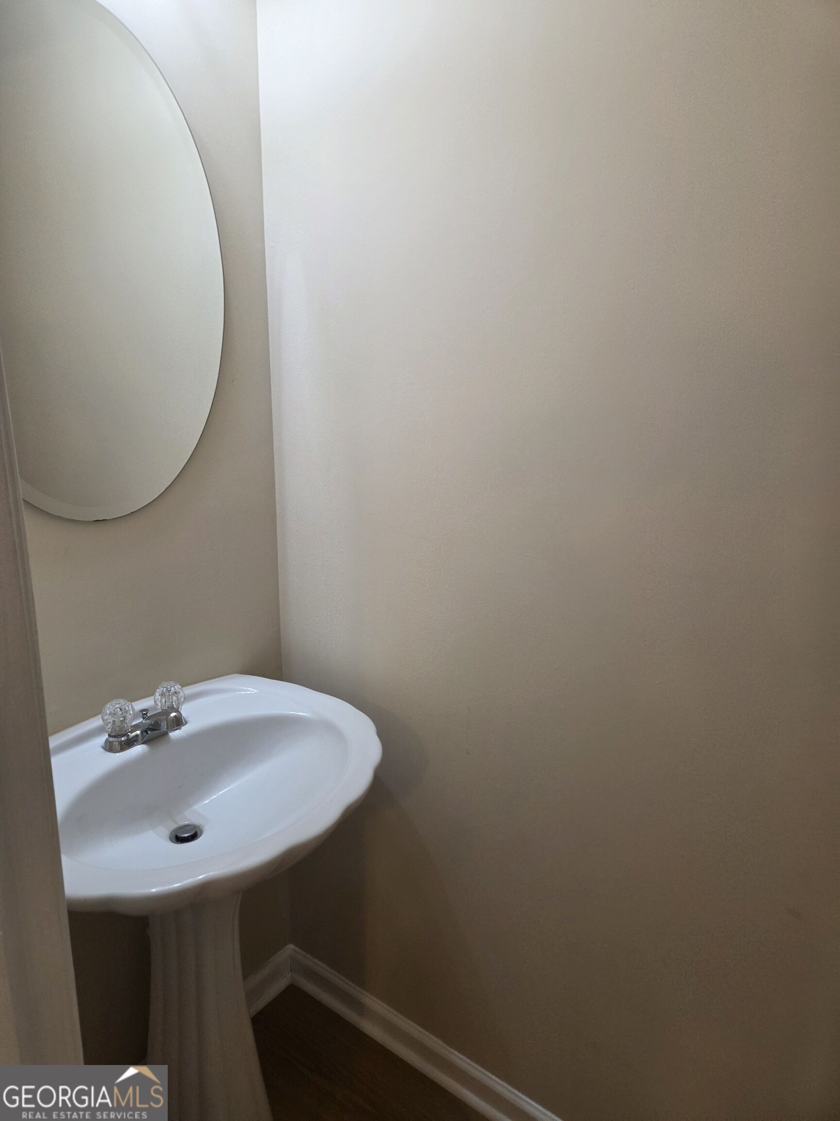 1718 Grove Way Property Photo 11