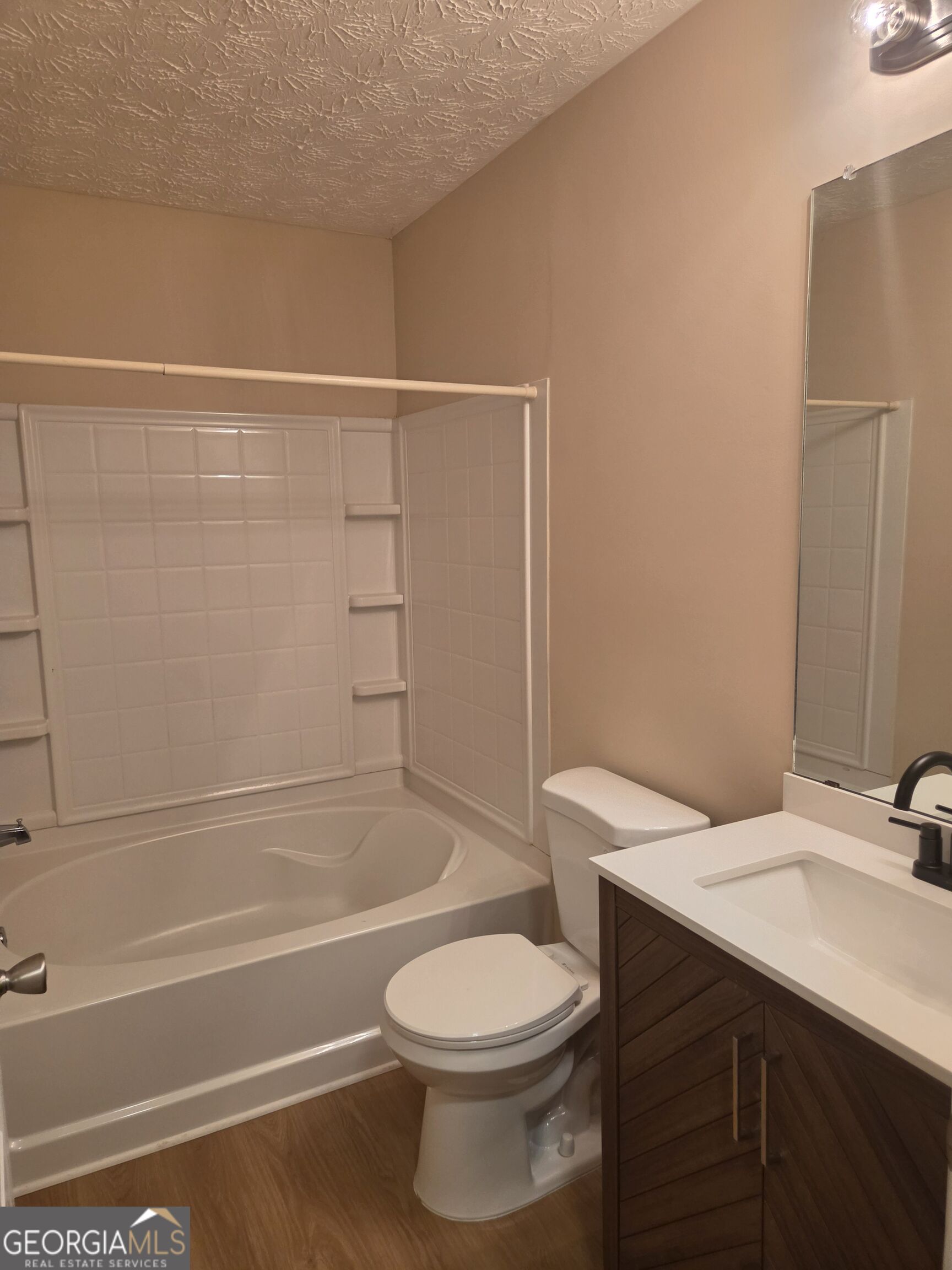 1718 Grove Way Property Photo 17