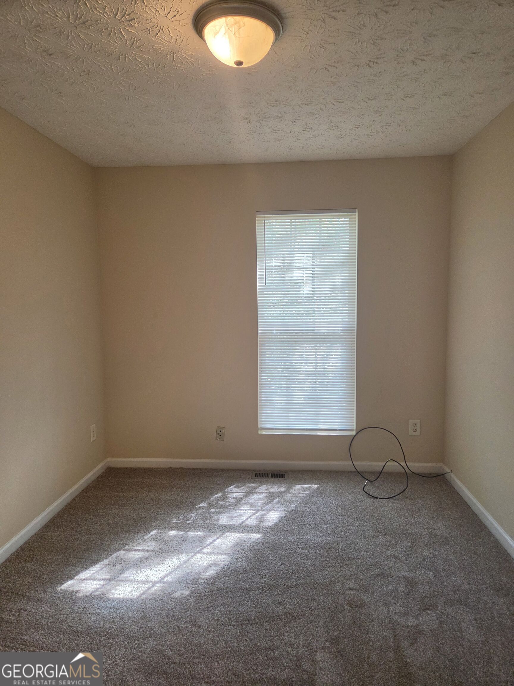 1718 Grove Way Property Photo 18