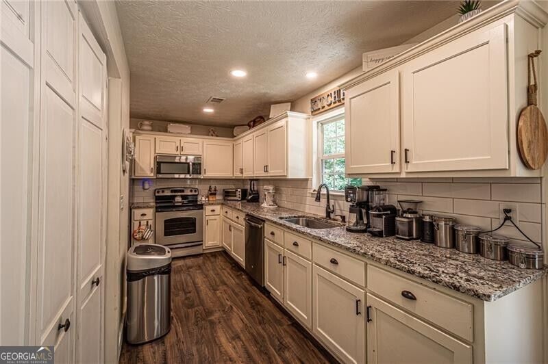 10 Patriot Trail Property Photo 38