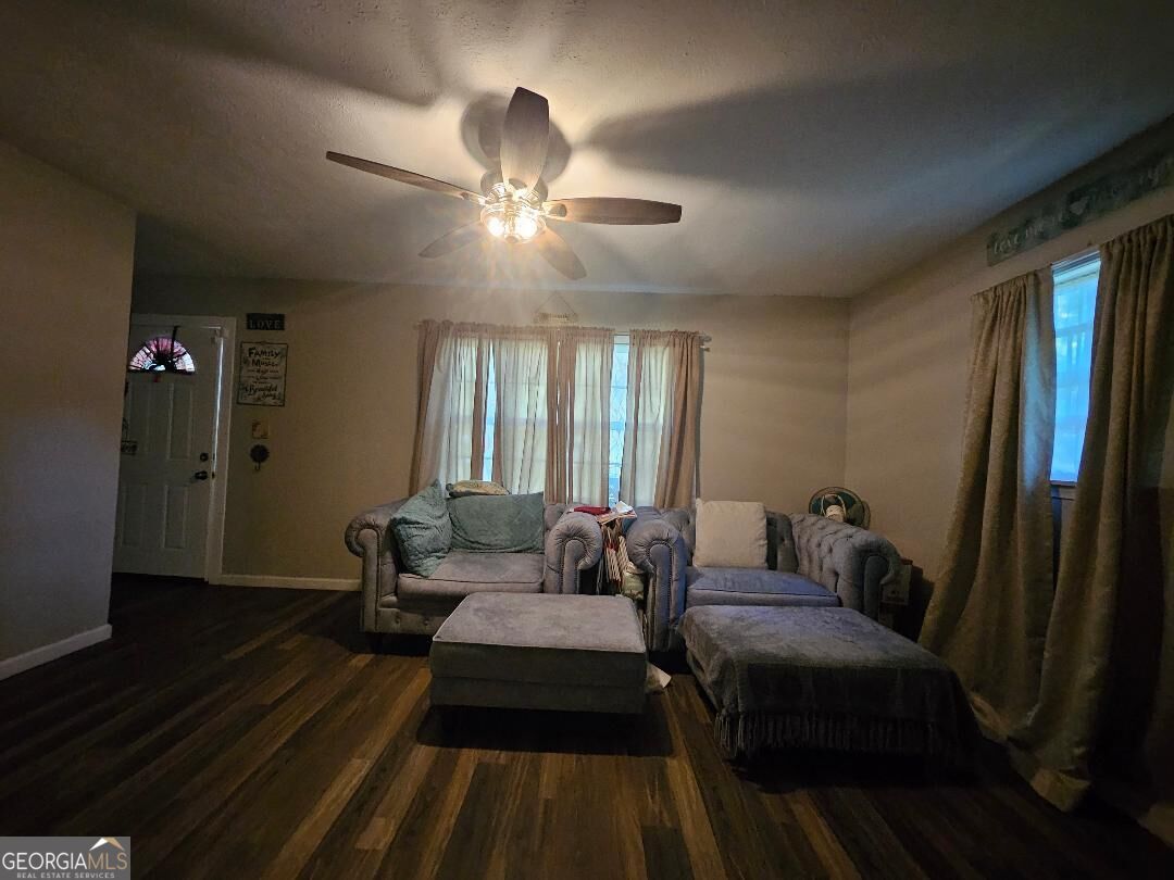 2124 Southern Street Ne Property Photo 8