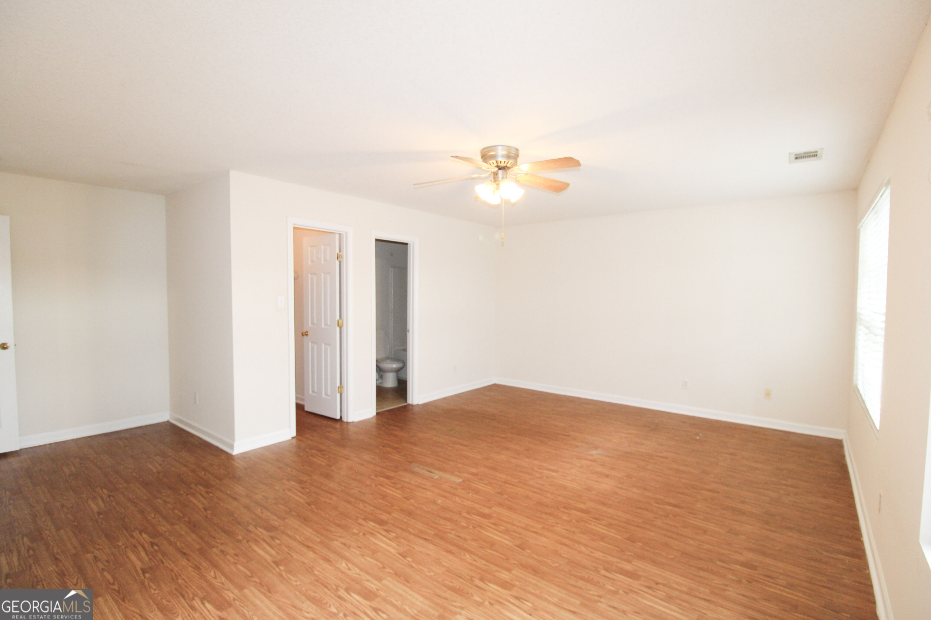 8010 Ponderosa Pine Boulevard Property Photo 11