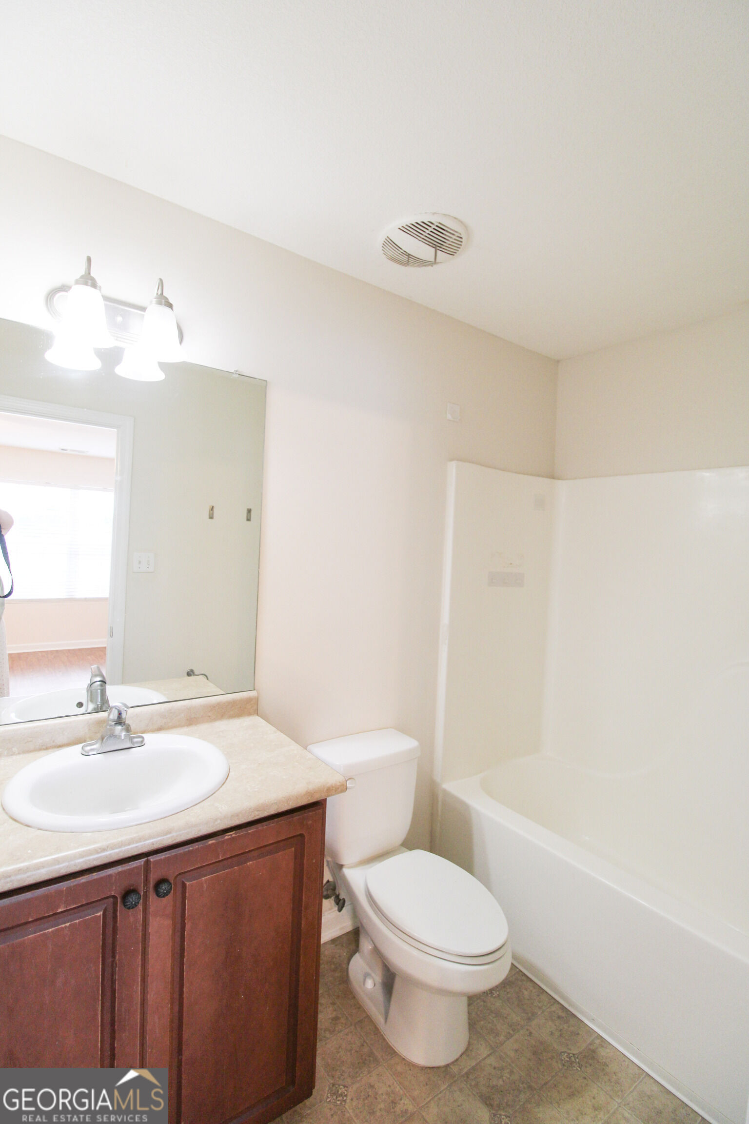 8010 Ponderosa Pine Boulevard Property Photo 16