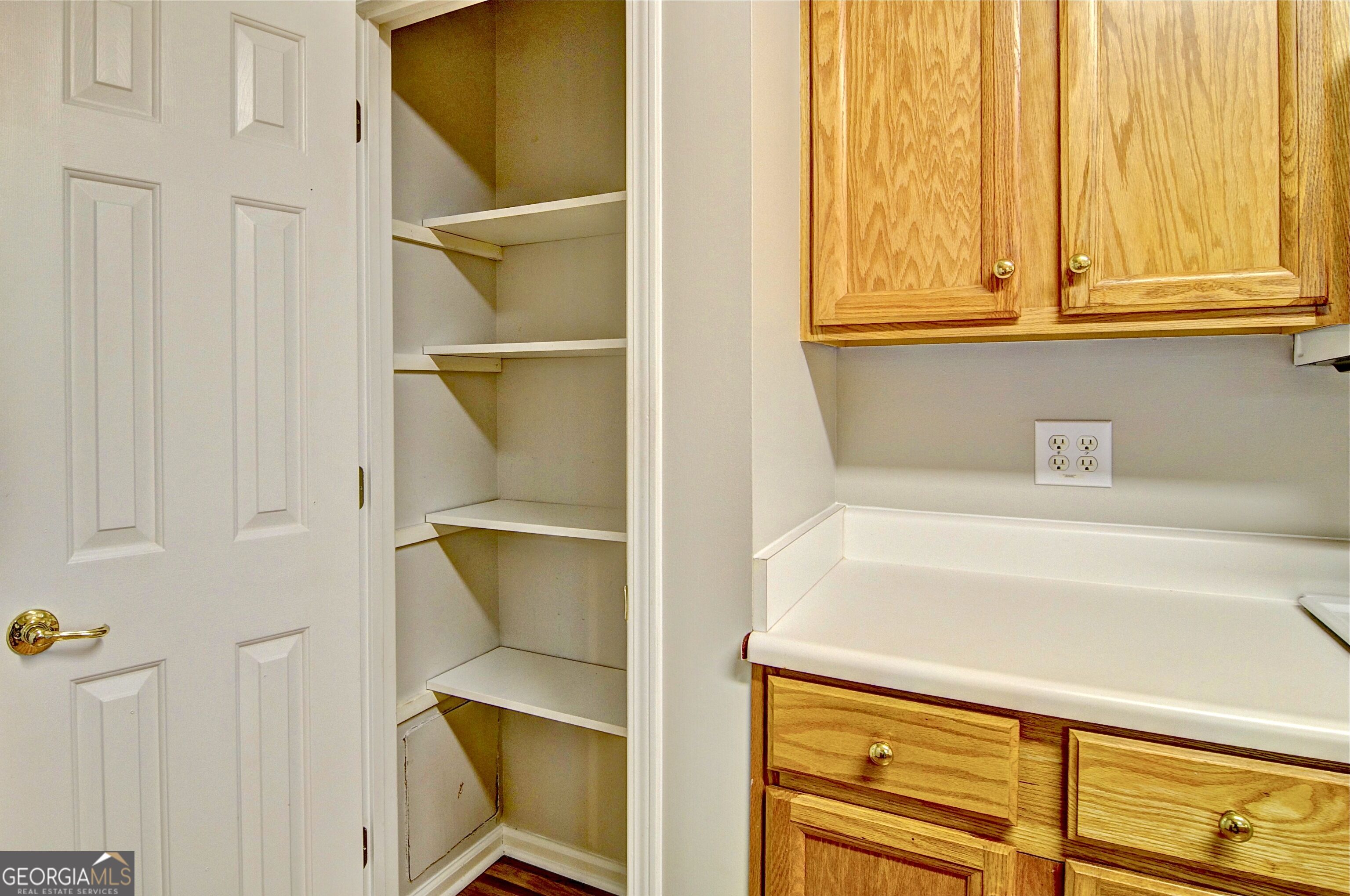 2520 Morningside Drive Property Photo 10