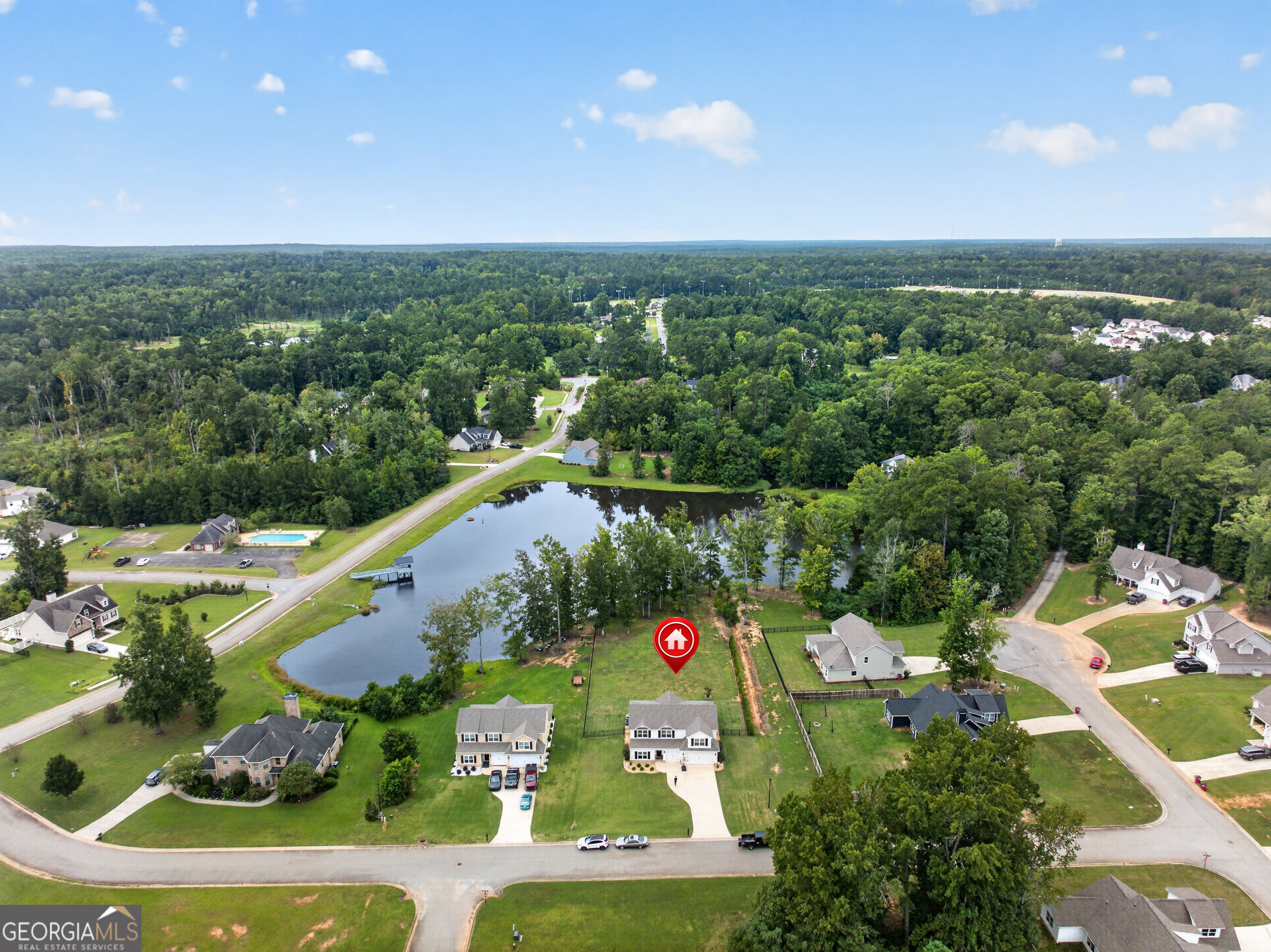 615 Lakeshore Drive Property Photo 3