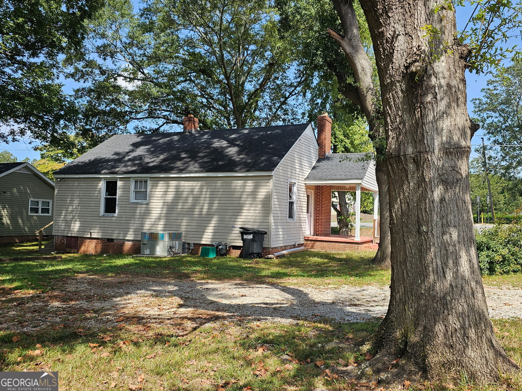 846 Benson Street Property Photo 2