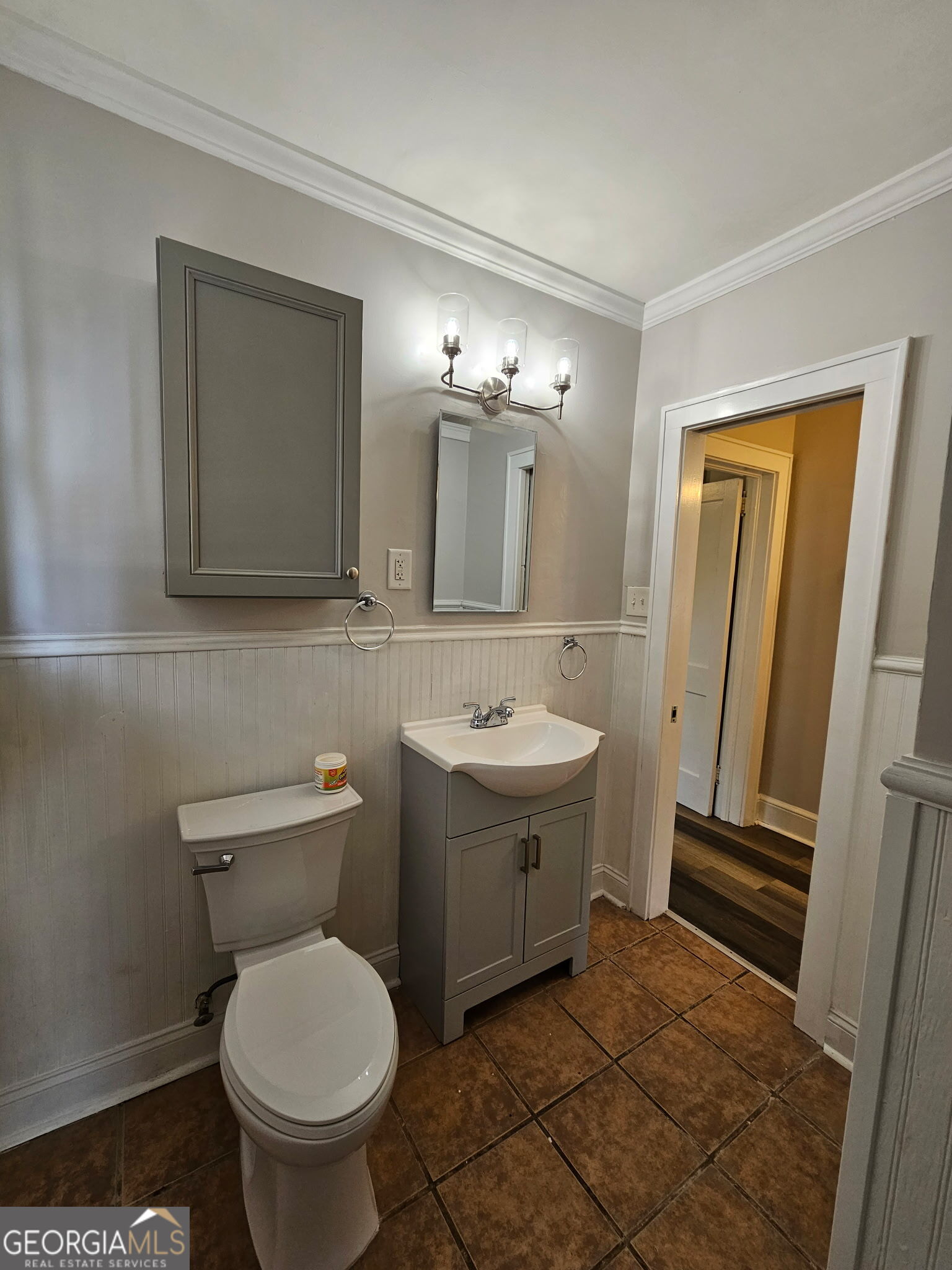 846 Benson Street Property Photo 7