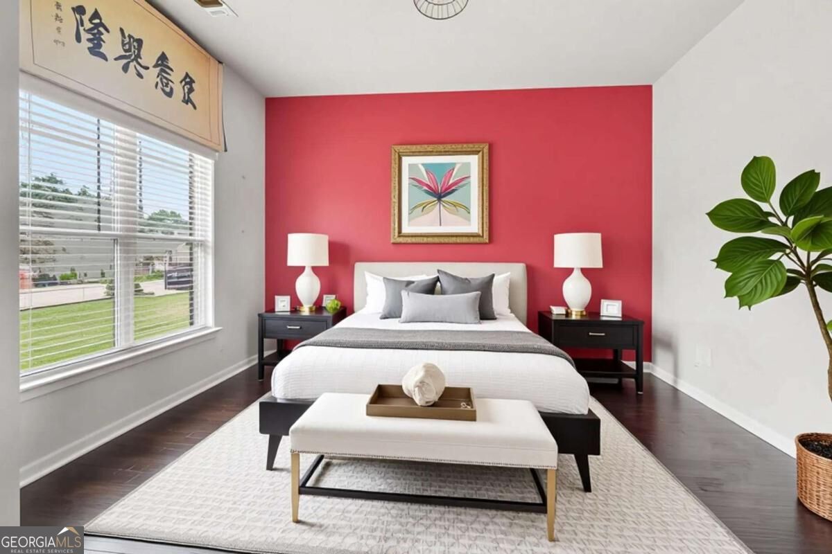 646 Toronto Circle Property Photo 3