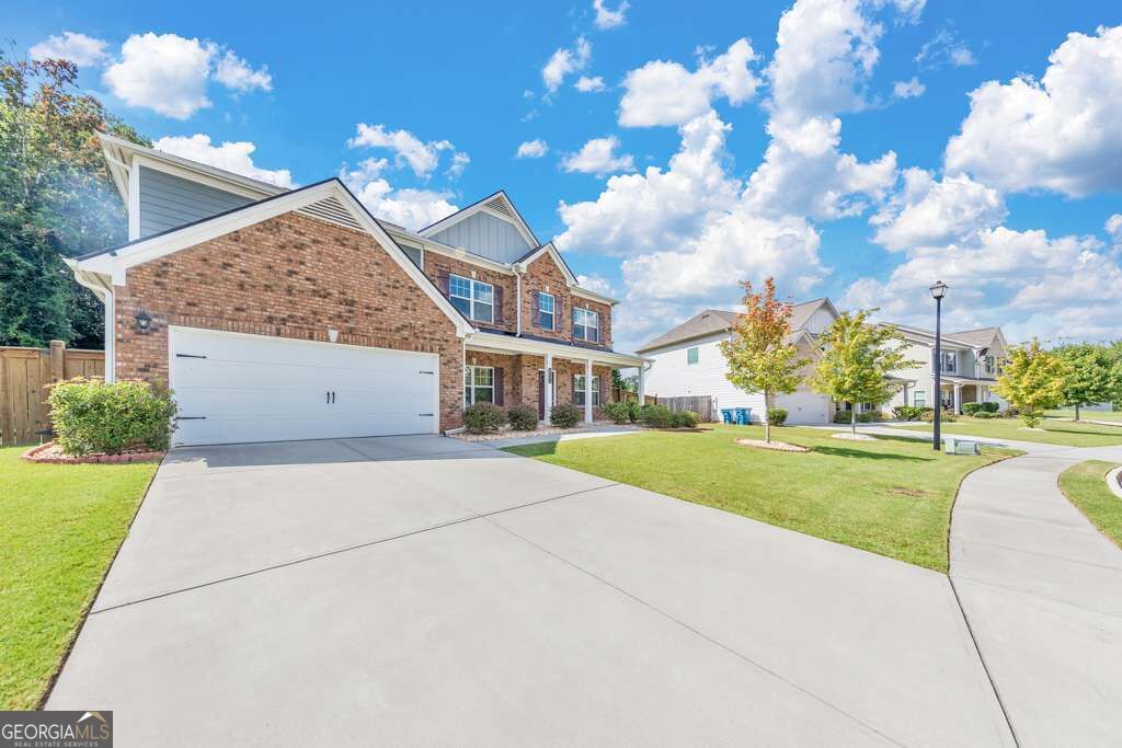 3531 Meadow Grass Drive Property Photo 2