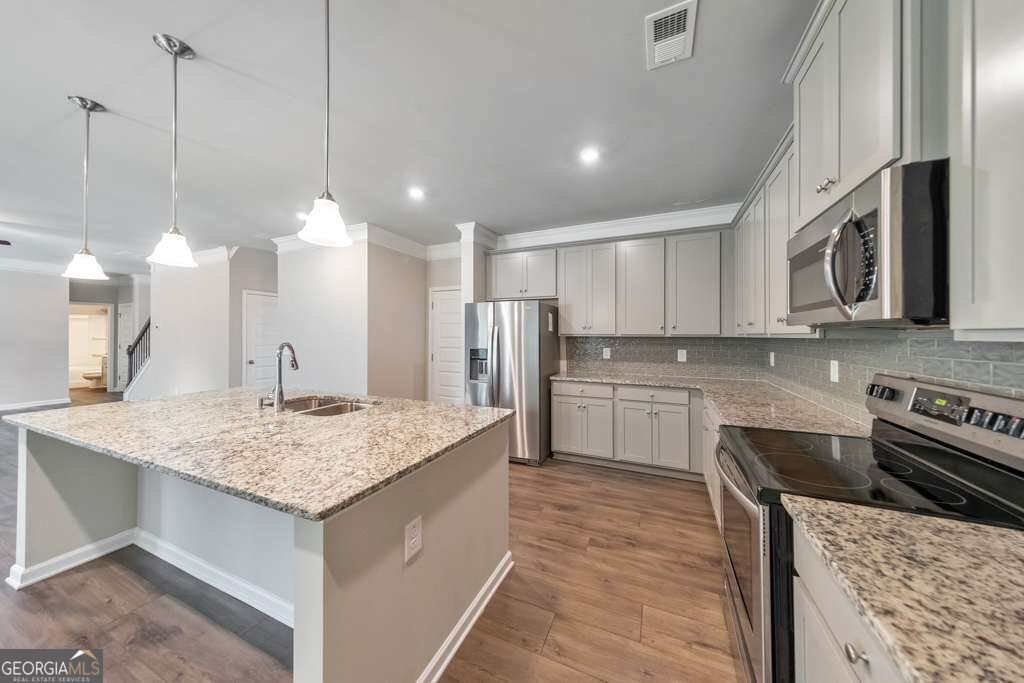 3531 Meadow Grass Drive Property Photo 18