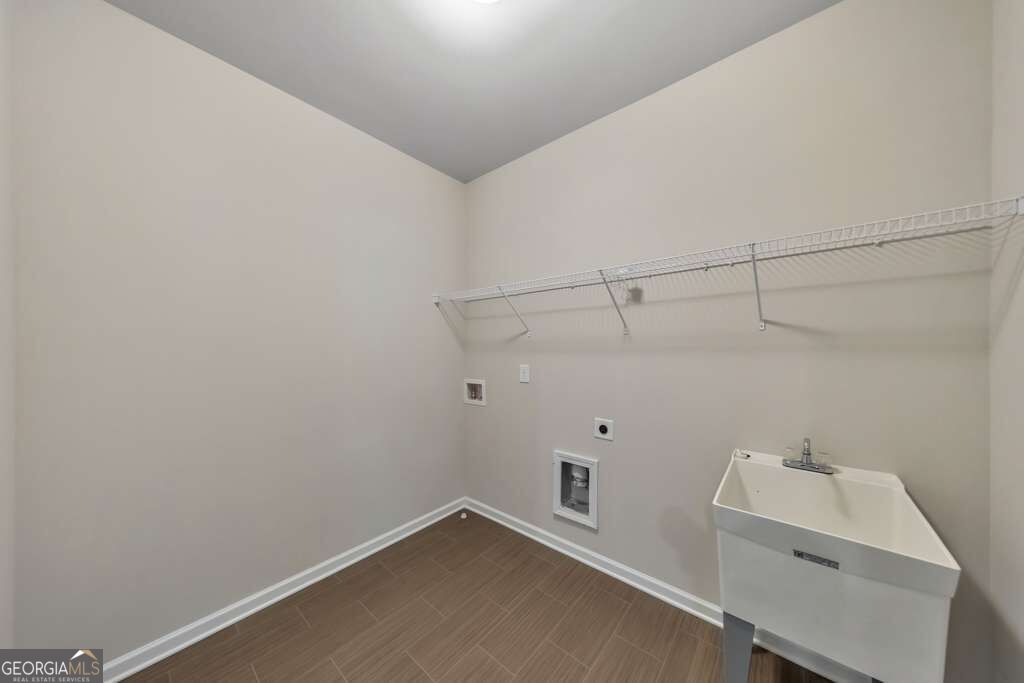 3531 Meadow Grass Drive Property Photo 43