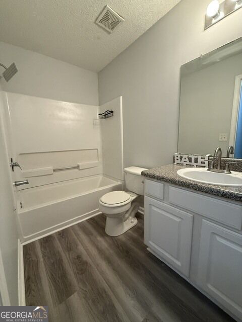 130 Hawkeye Lane Property Photo 9