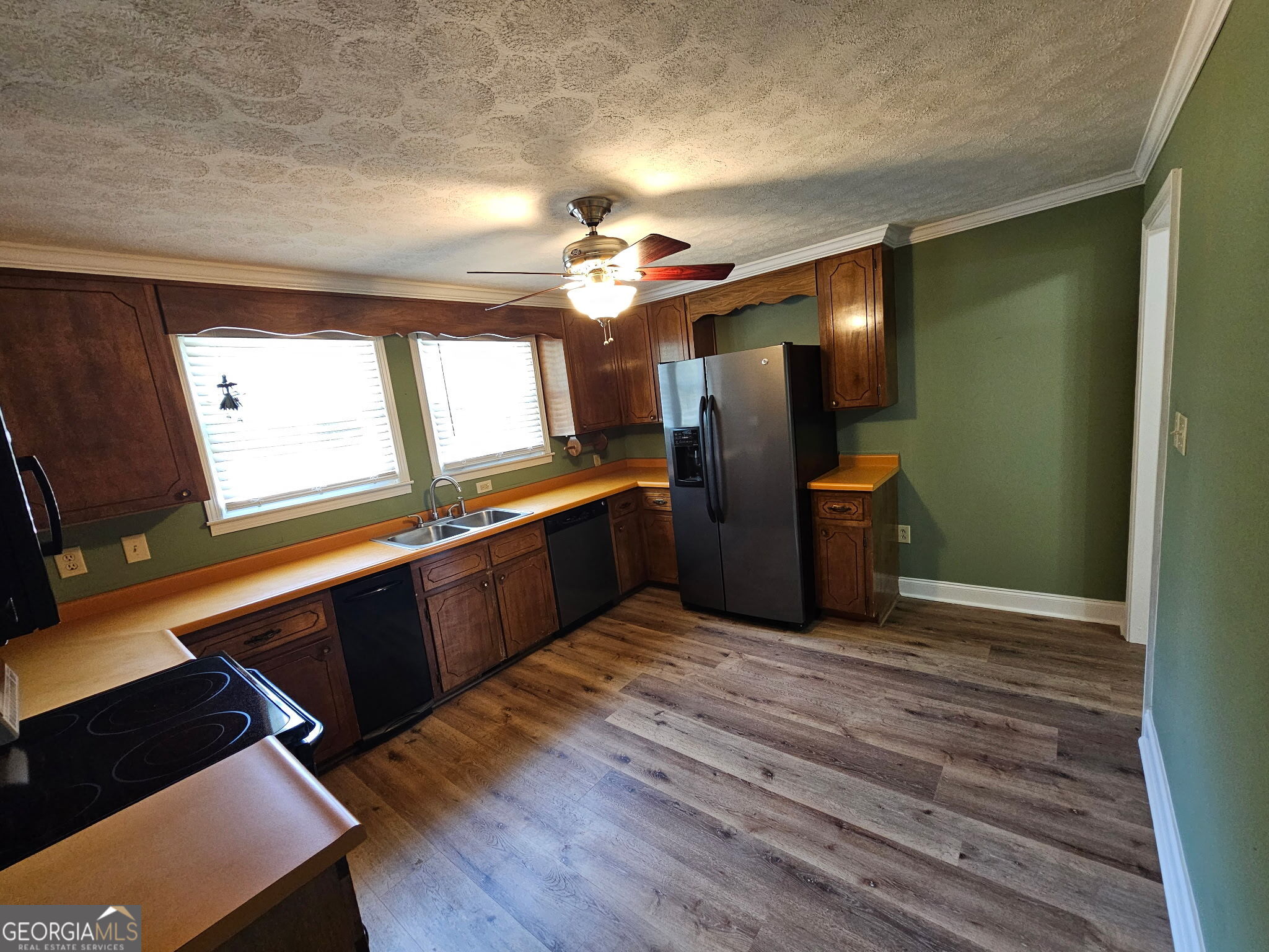 372 Smith Street Property Photo 7