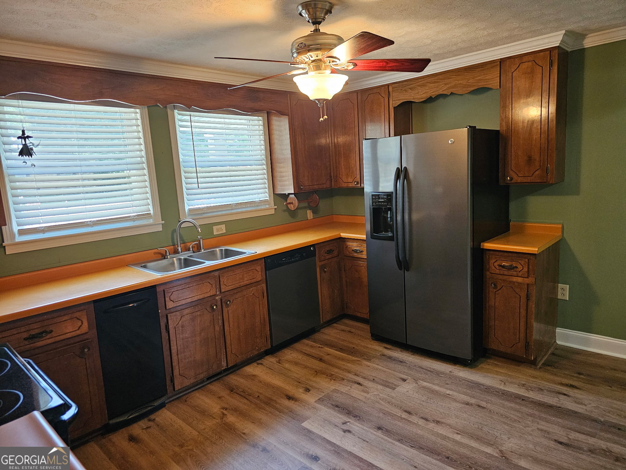 372 Smith Street Property Photo 8