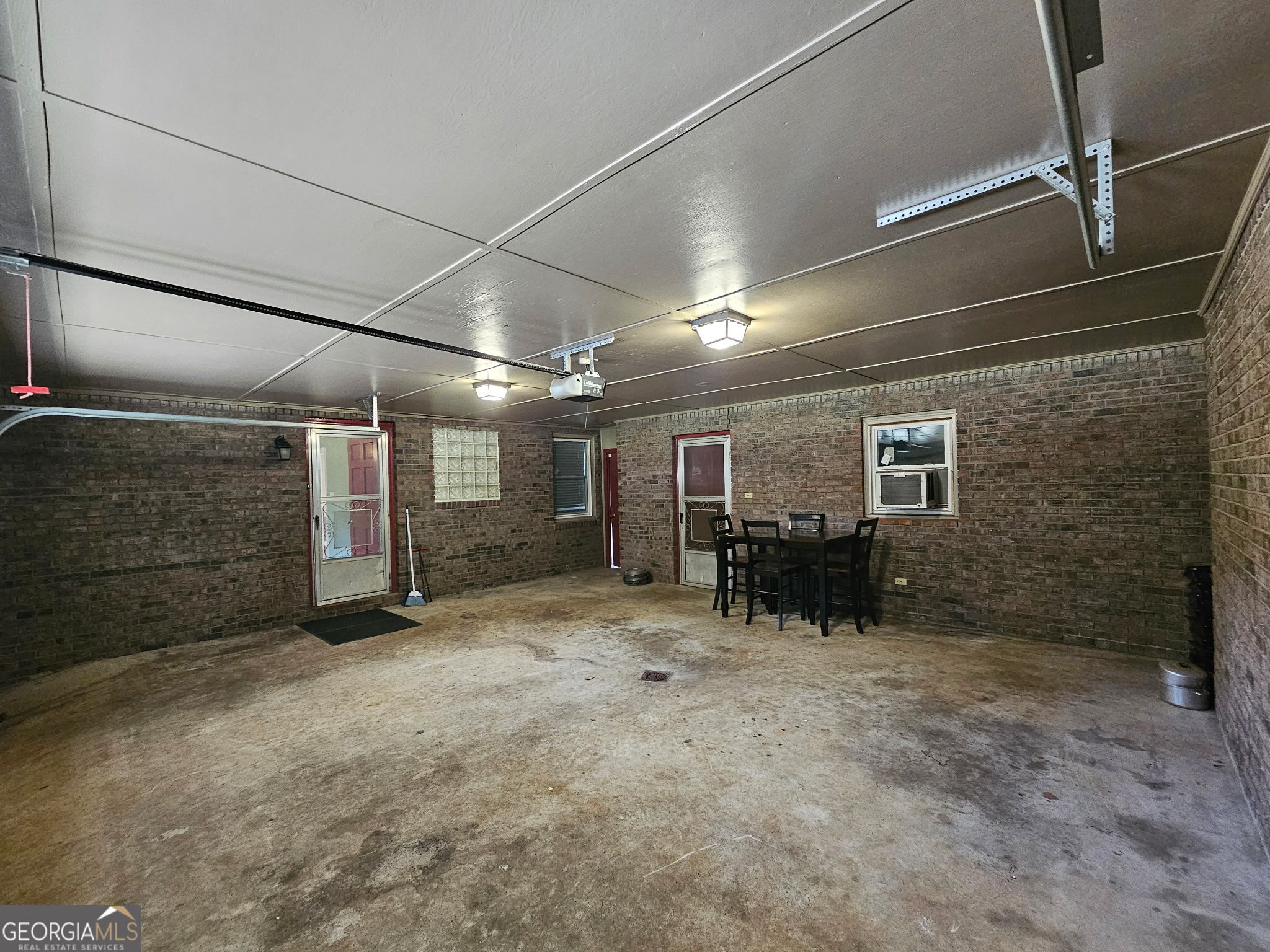 372 Smith Street Property Photo 20