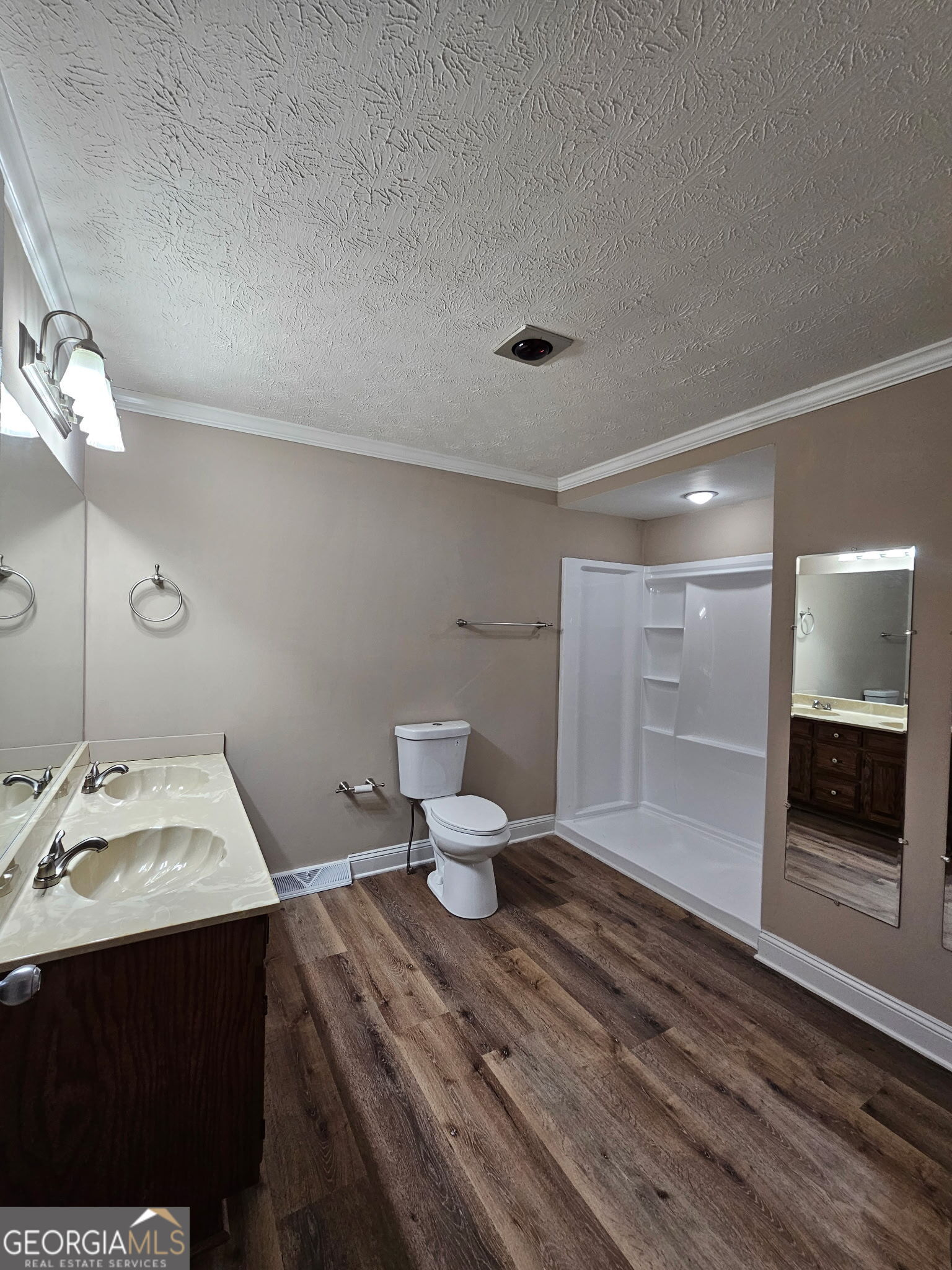 372 Smith Street Property Photo 21