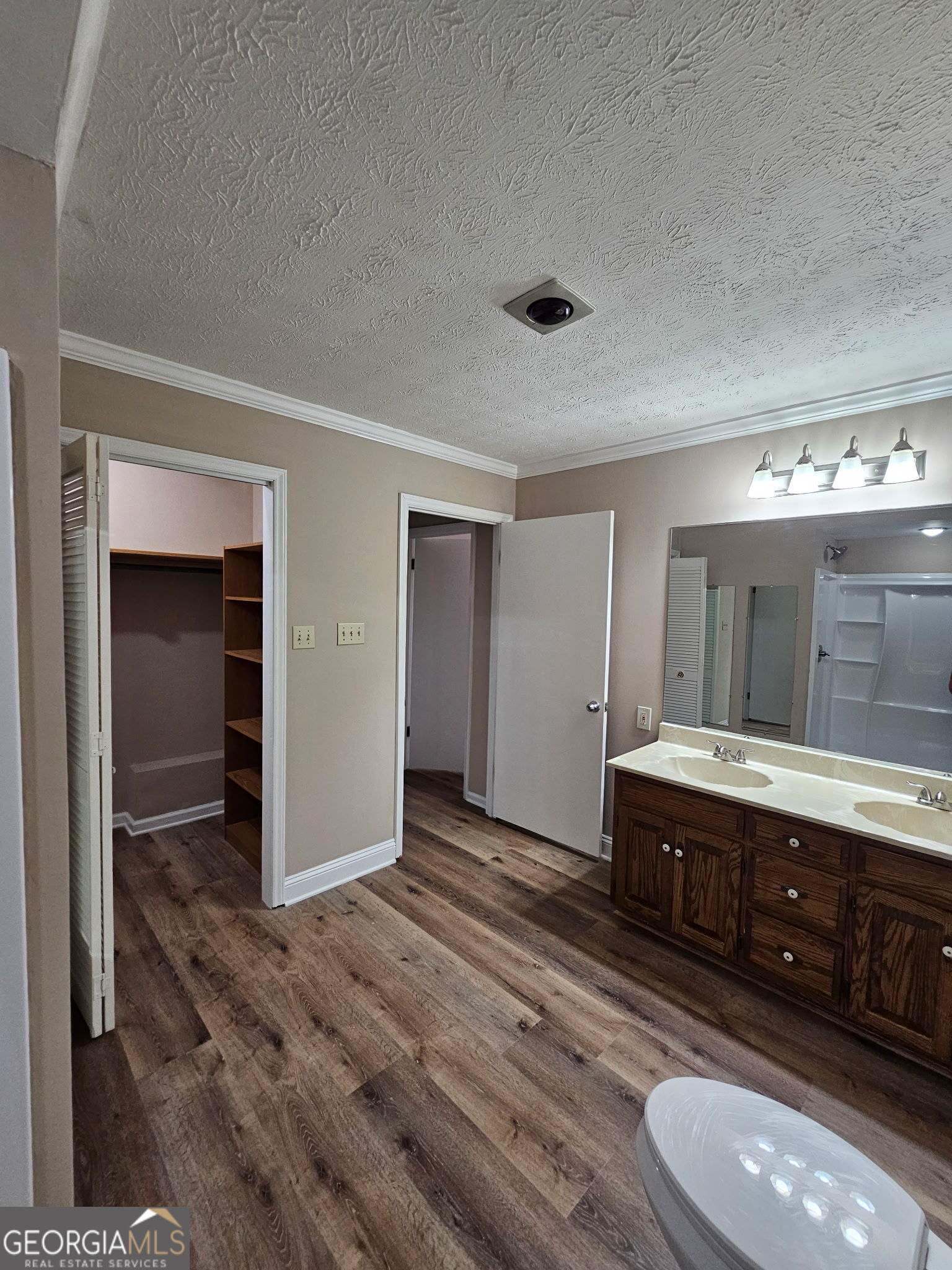 372 Smith Street Property Photo 22